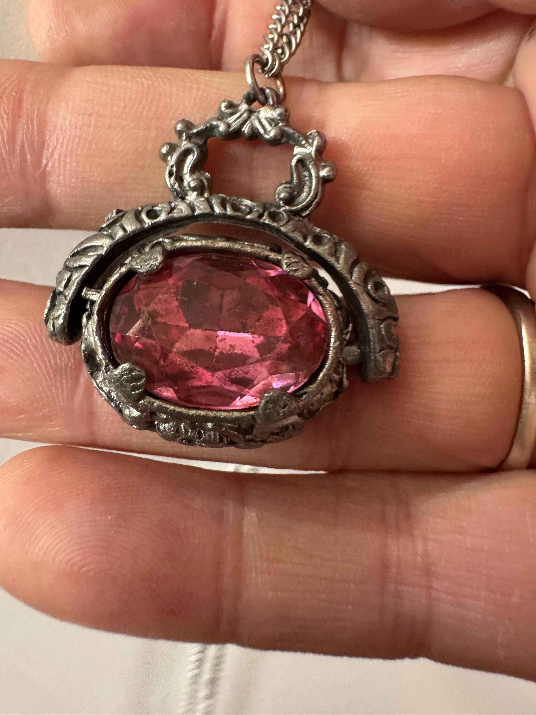 Retro antique style pink crystal spinner key fob charm pendant silver tone
