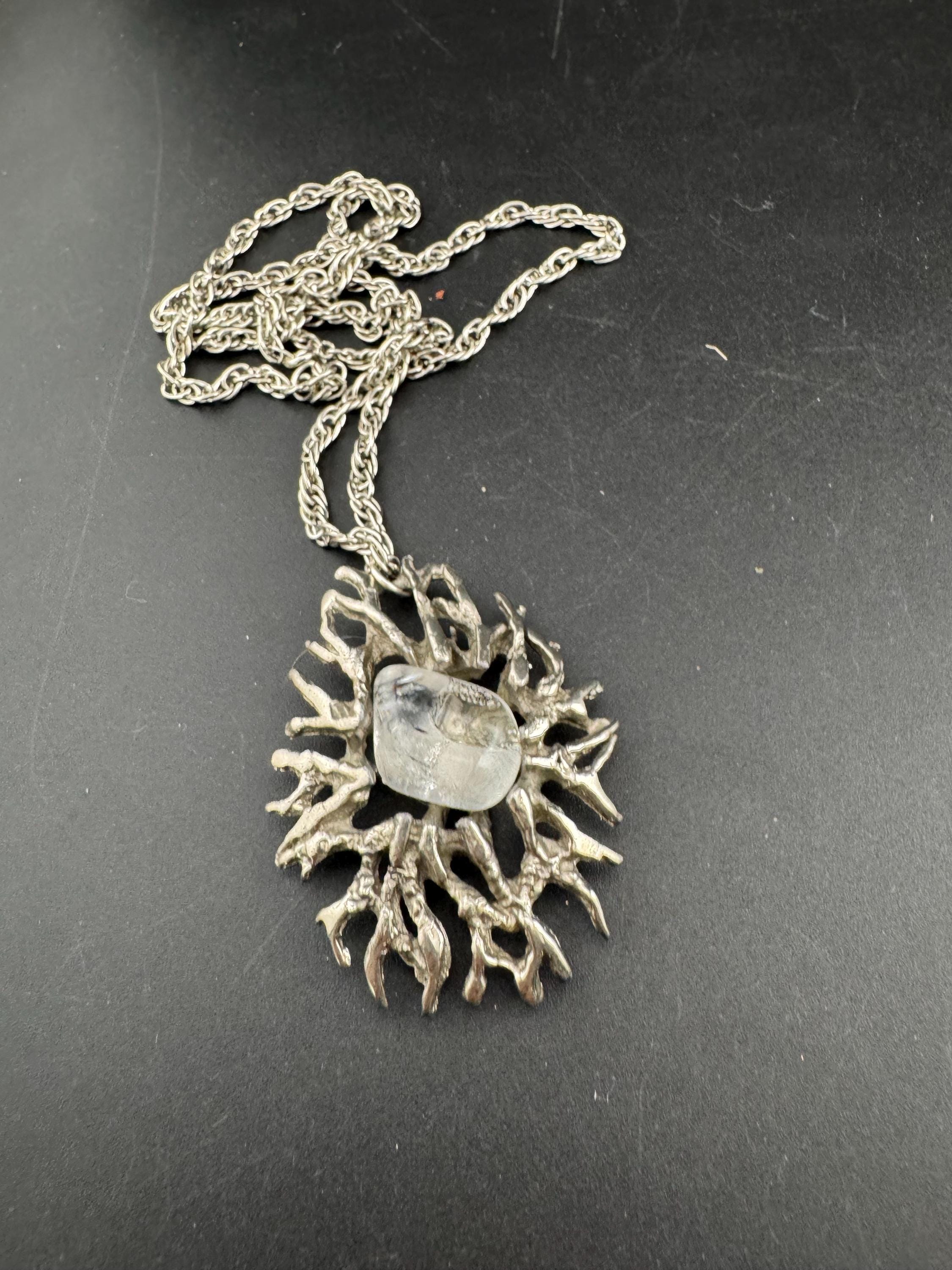 Vintage Modernist silver tone Steel pendant necklace set with clear quartz gemstone brutalist surround