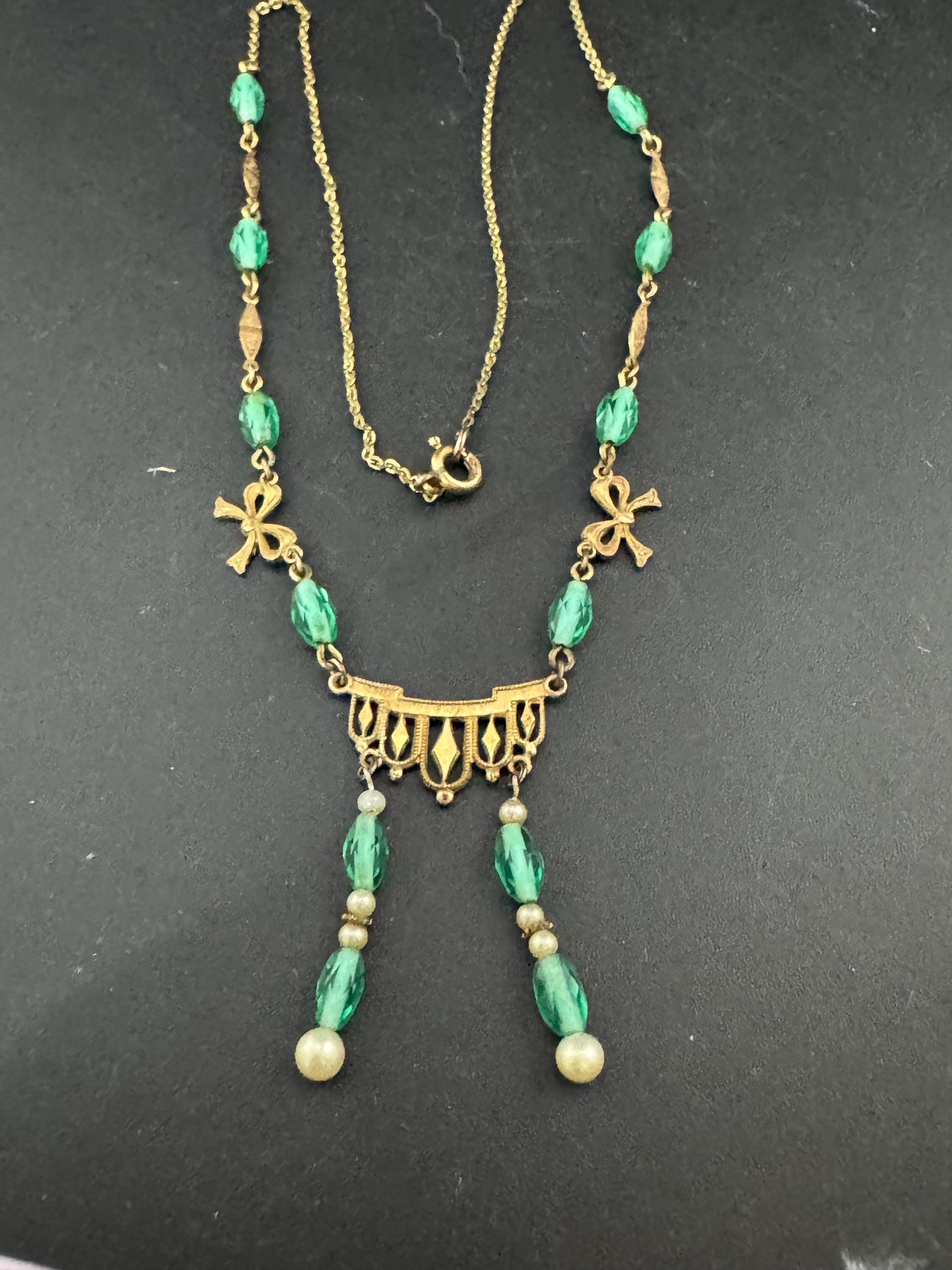 Antique dainty art deco rolled gold gilt metal necklace with faux pearl and green glass beads 1920s 42cm