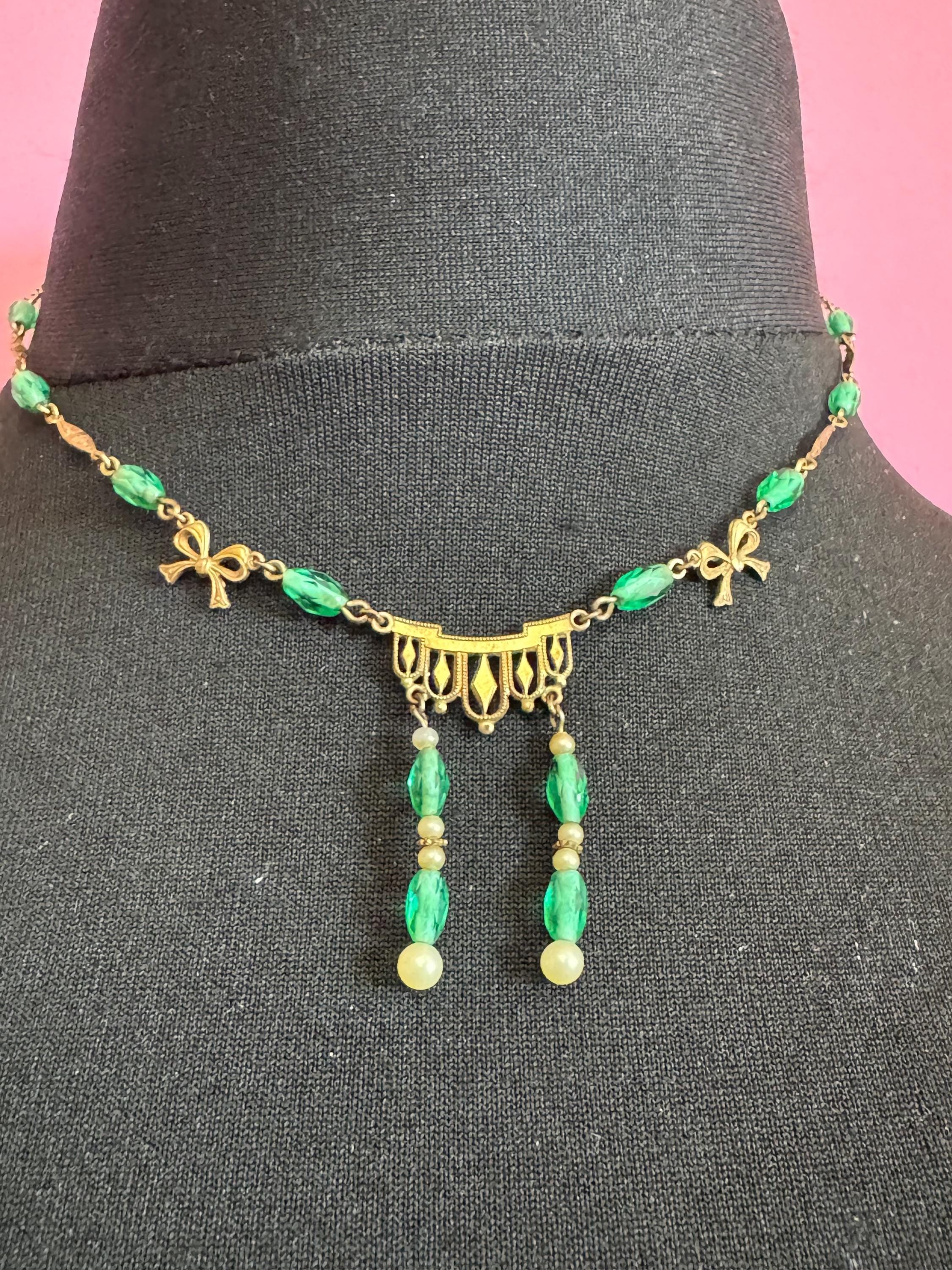 Antique dainty art deco rolled gold gilt metal necklace with faux pearl and green glass beads 1920s 42cm