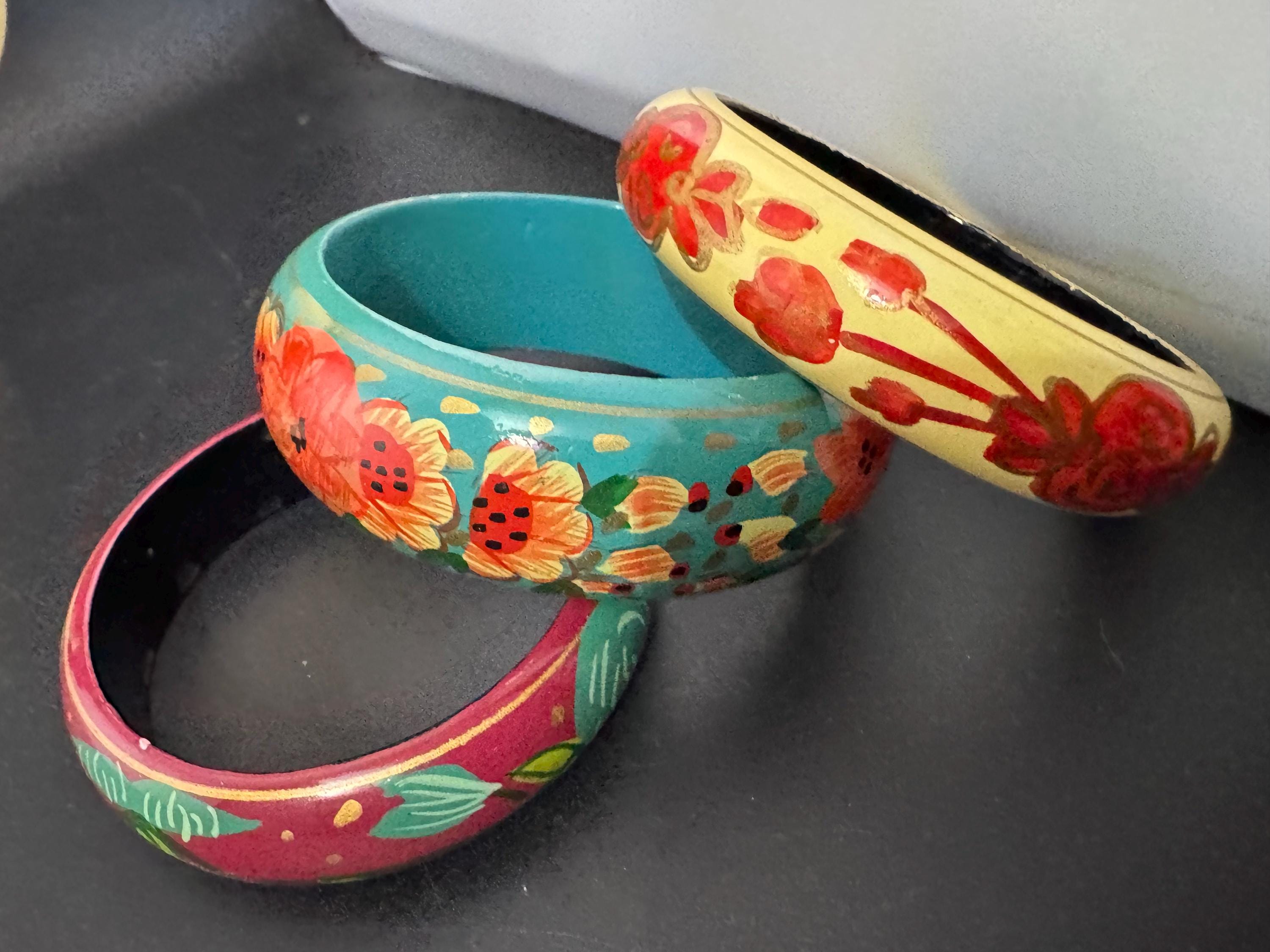 Vintage Wide Cuff Bangle Bracelet Set: Green, Red, Cream - Retro Stacking