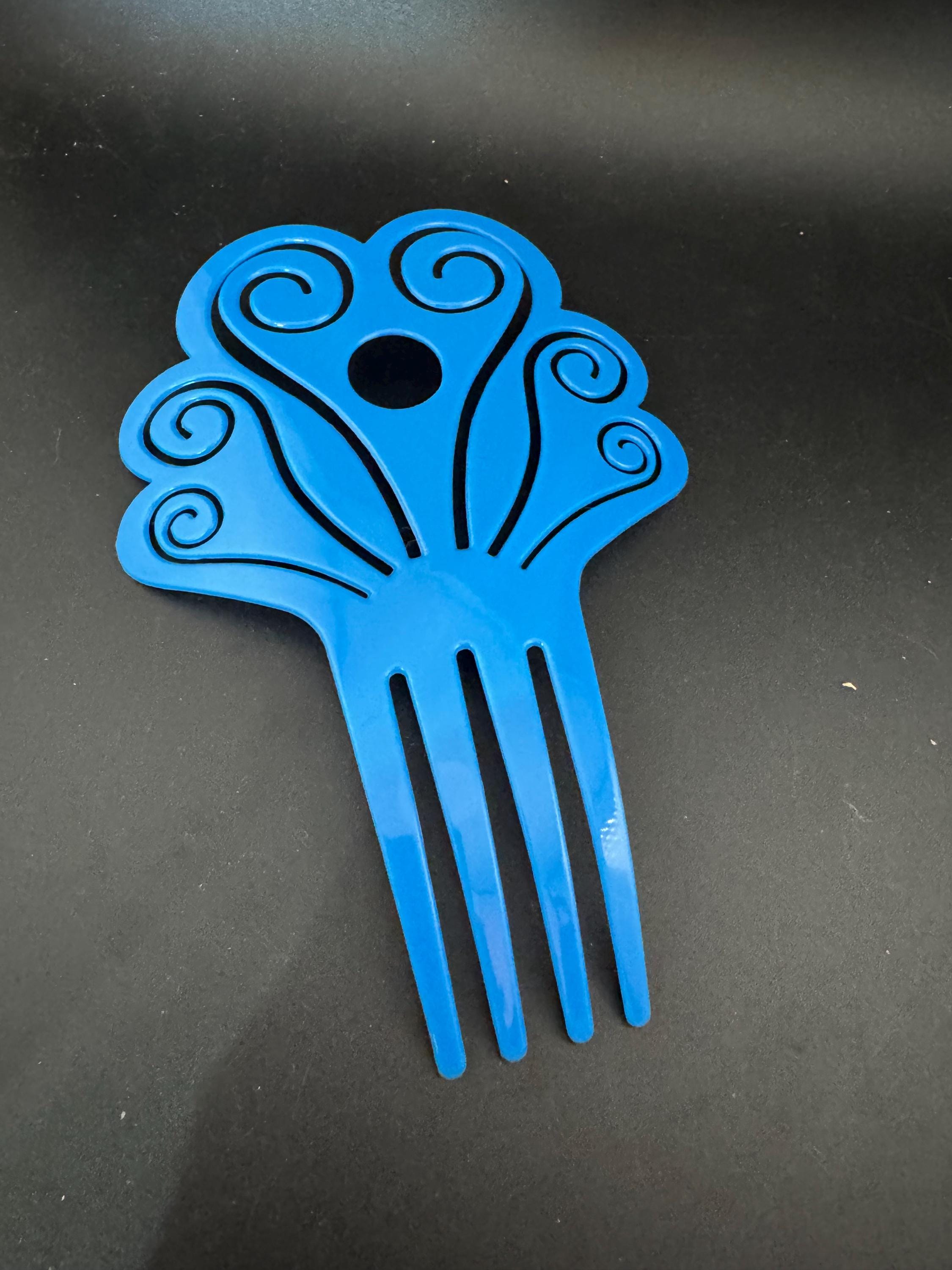 vintage large BLUE openwork plastic traditional Spanish peineta hair comb, mantilla