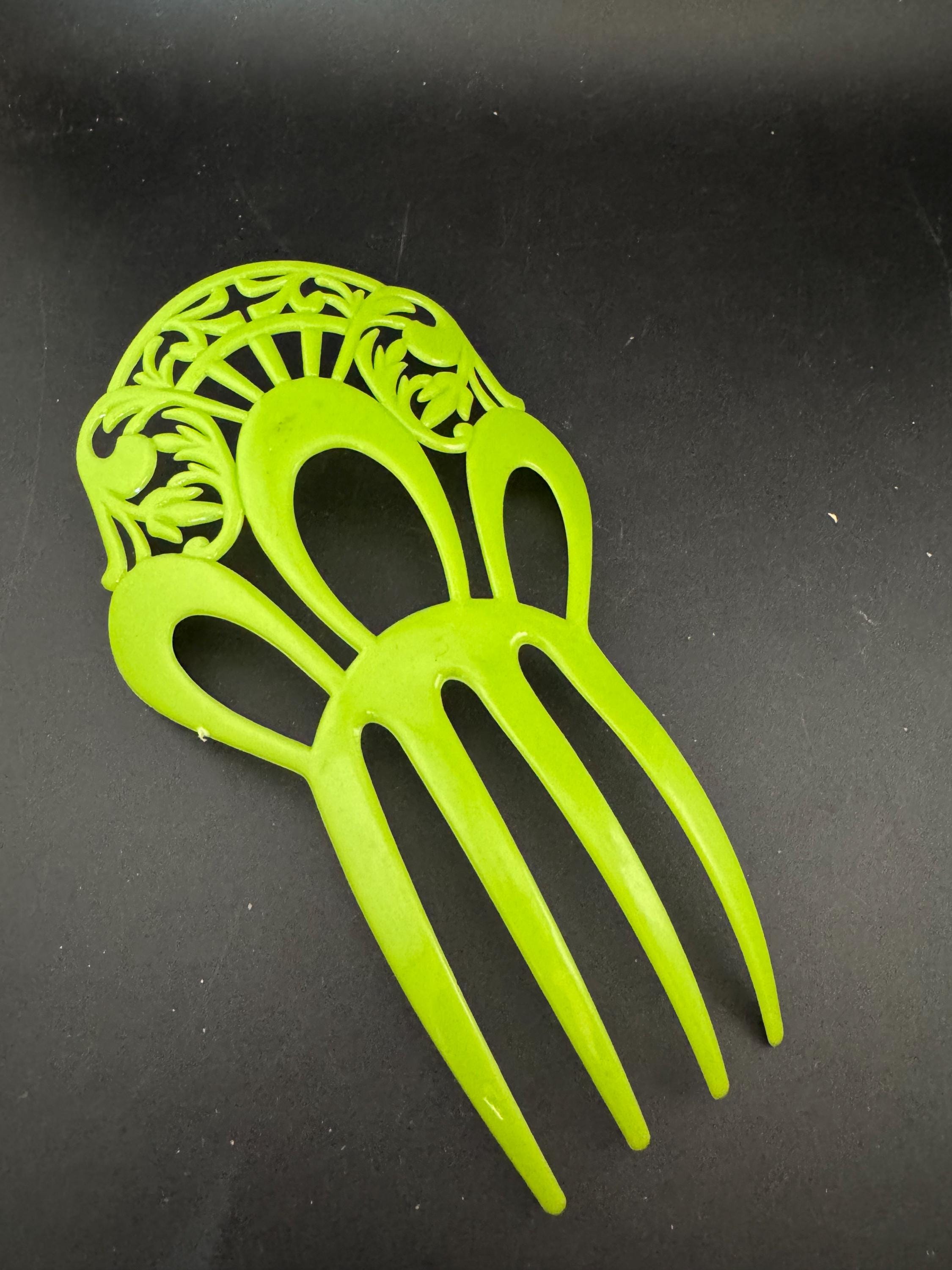 vintage light green openwork plastic traditional Spanish peineta hair comb, mantilla
