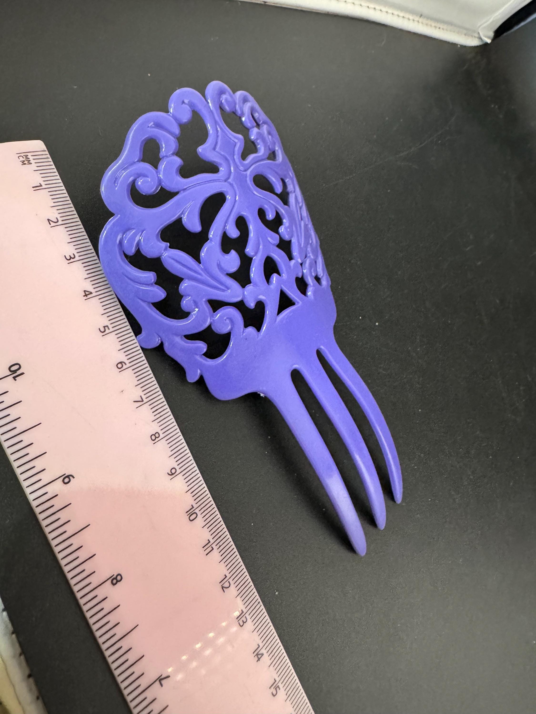 vintage purple openwork plastic traditional Spanish peineta hair comb, mantilla