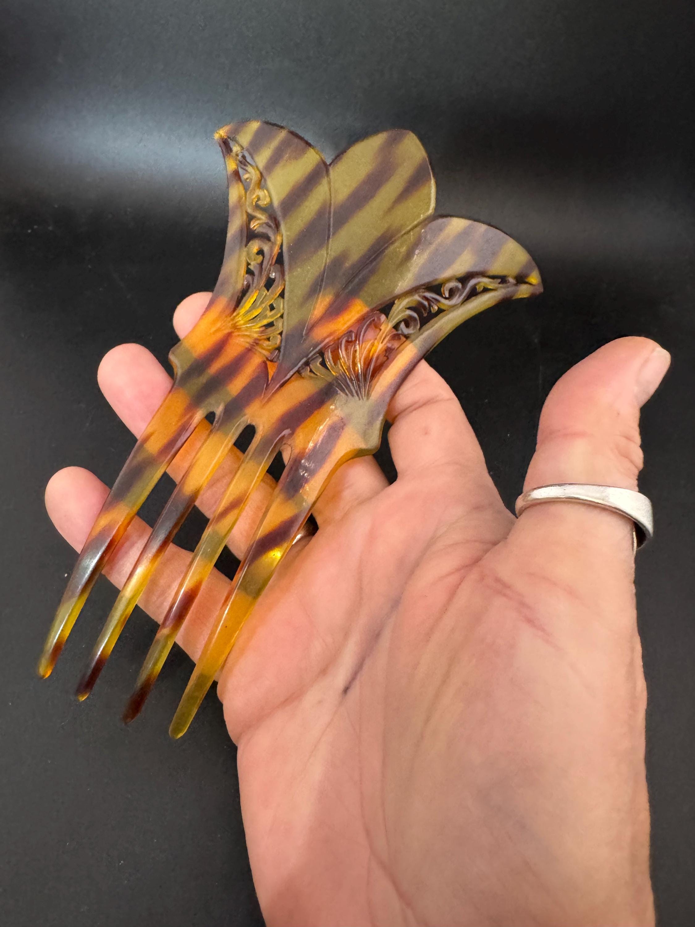 Antique Mantilla Comb Brown Faux Tortoiseshell Celluloid Cut out work Hair Slides Peineta