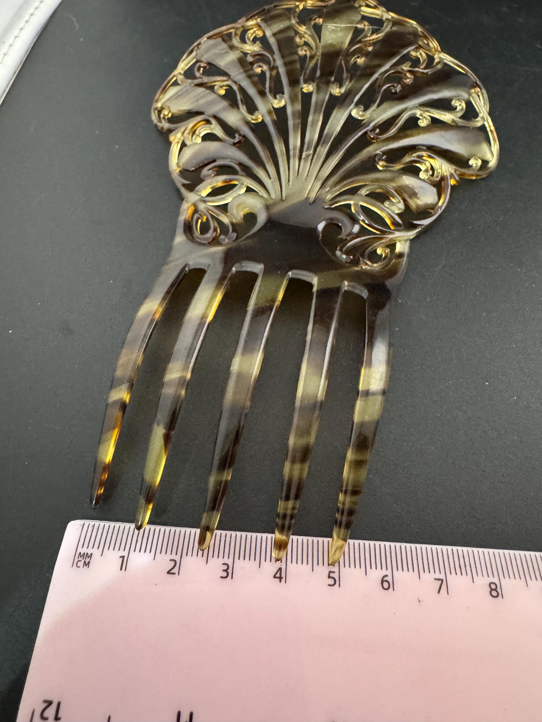 Antique Mantilla Comb Brown Faux Tortoiseshell Celluloid Cut out work Hair Slides Peineta