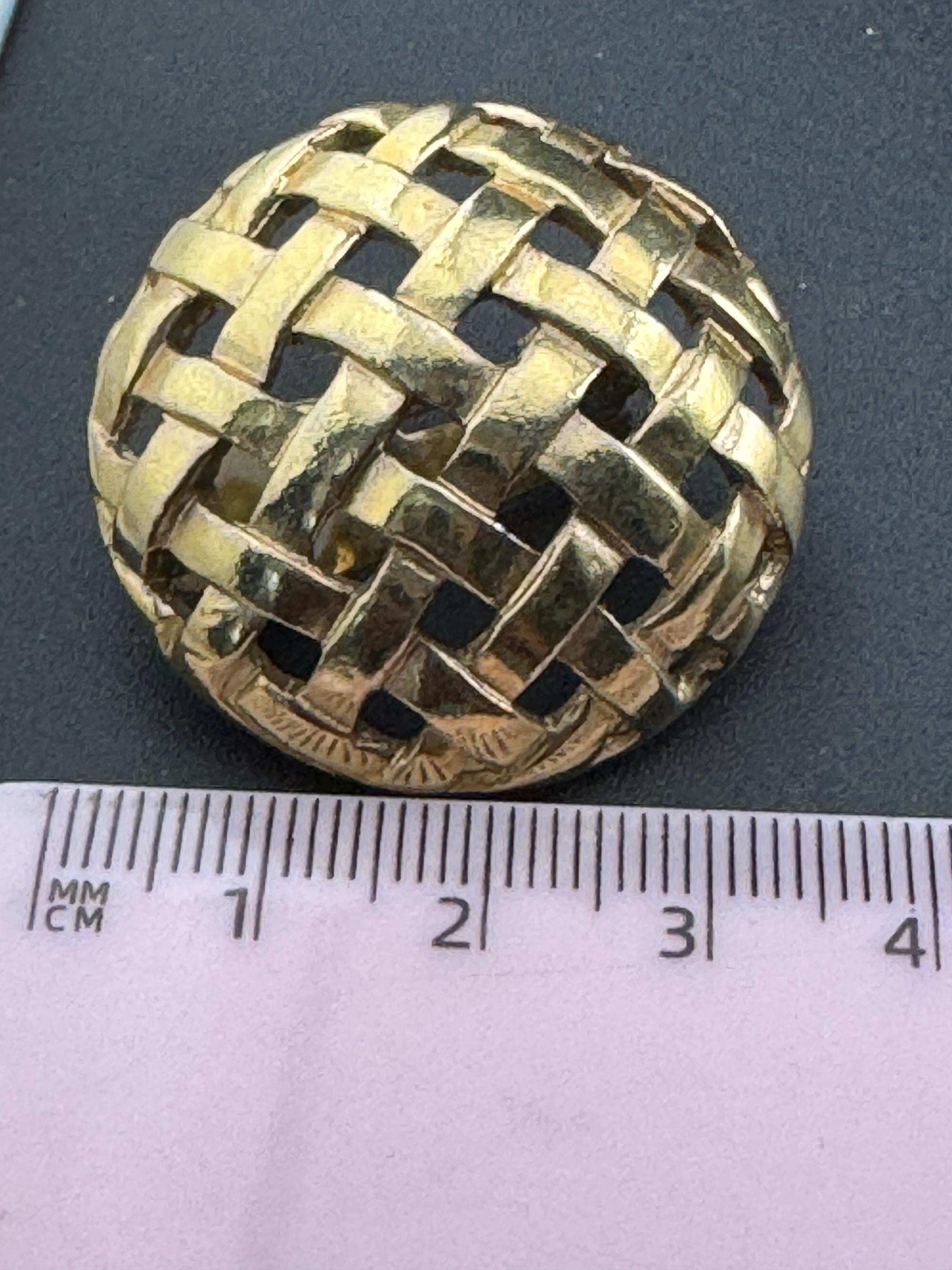 Oversized 3.5cm round basket weave   clip on stud earrings gold tone woven vintage