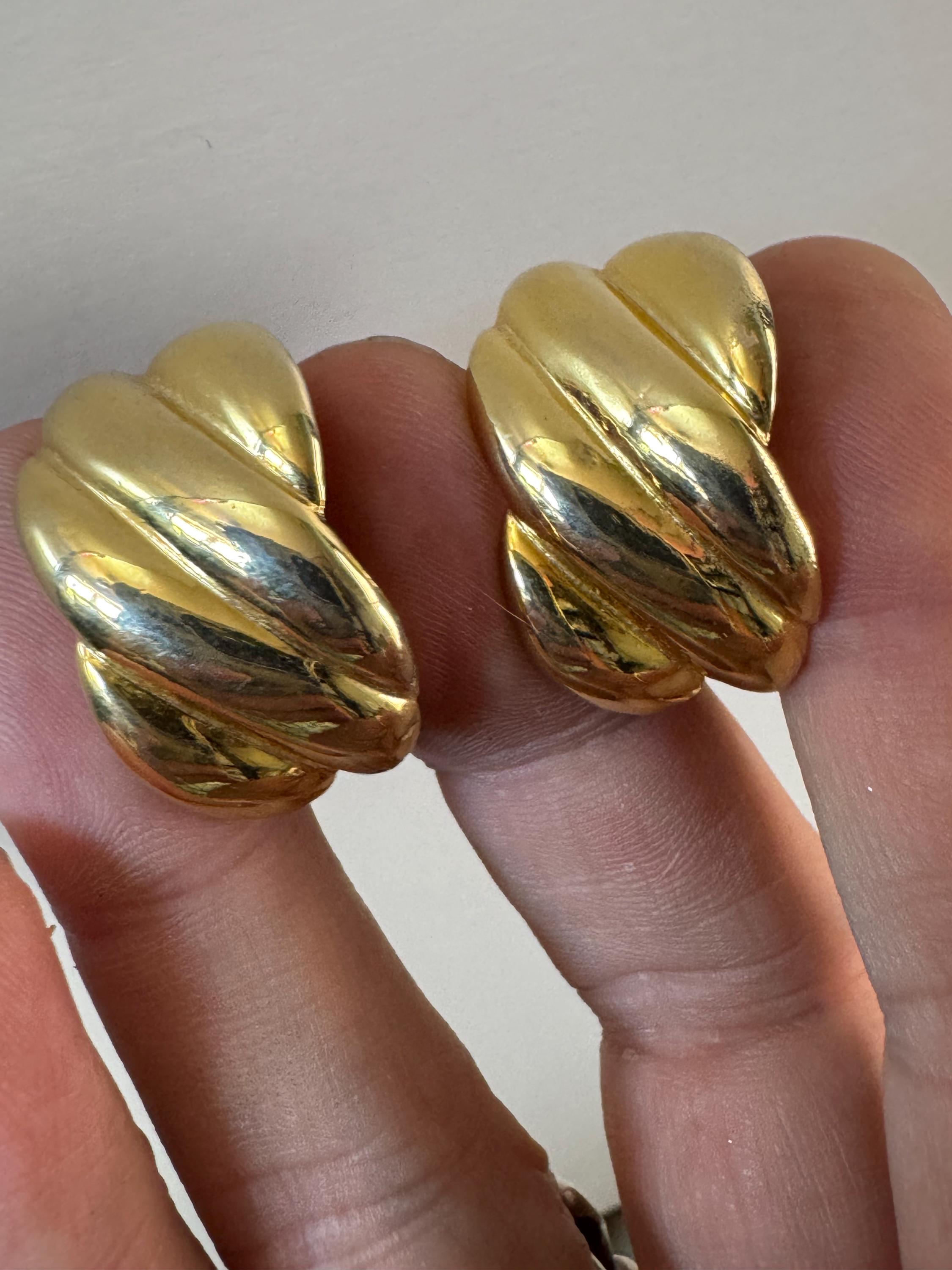 Classic 1980s rectangular clip on earrings retro gold tone studs 80s