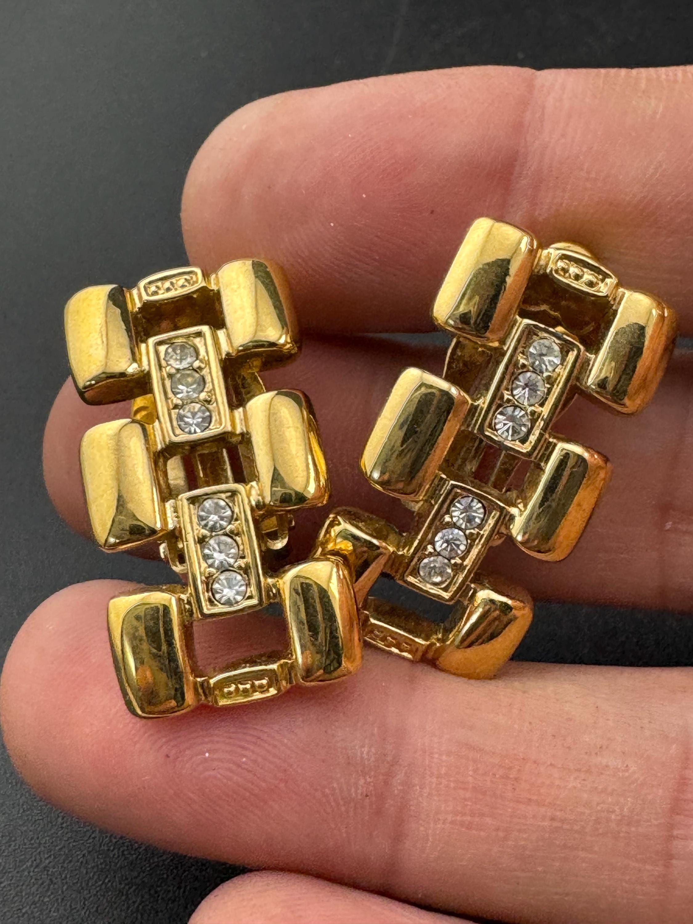 Vintage Gold Tone 1980s panther brick Chain Link drop earrings with clear diamanté clip on earrings