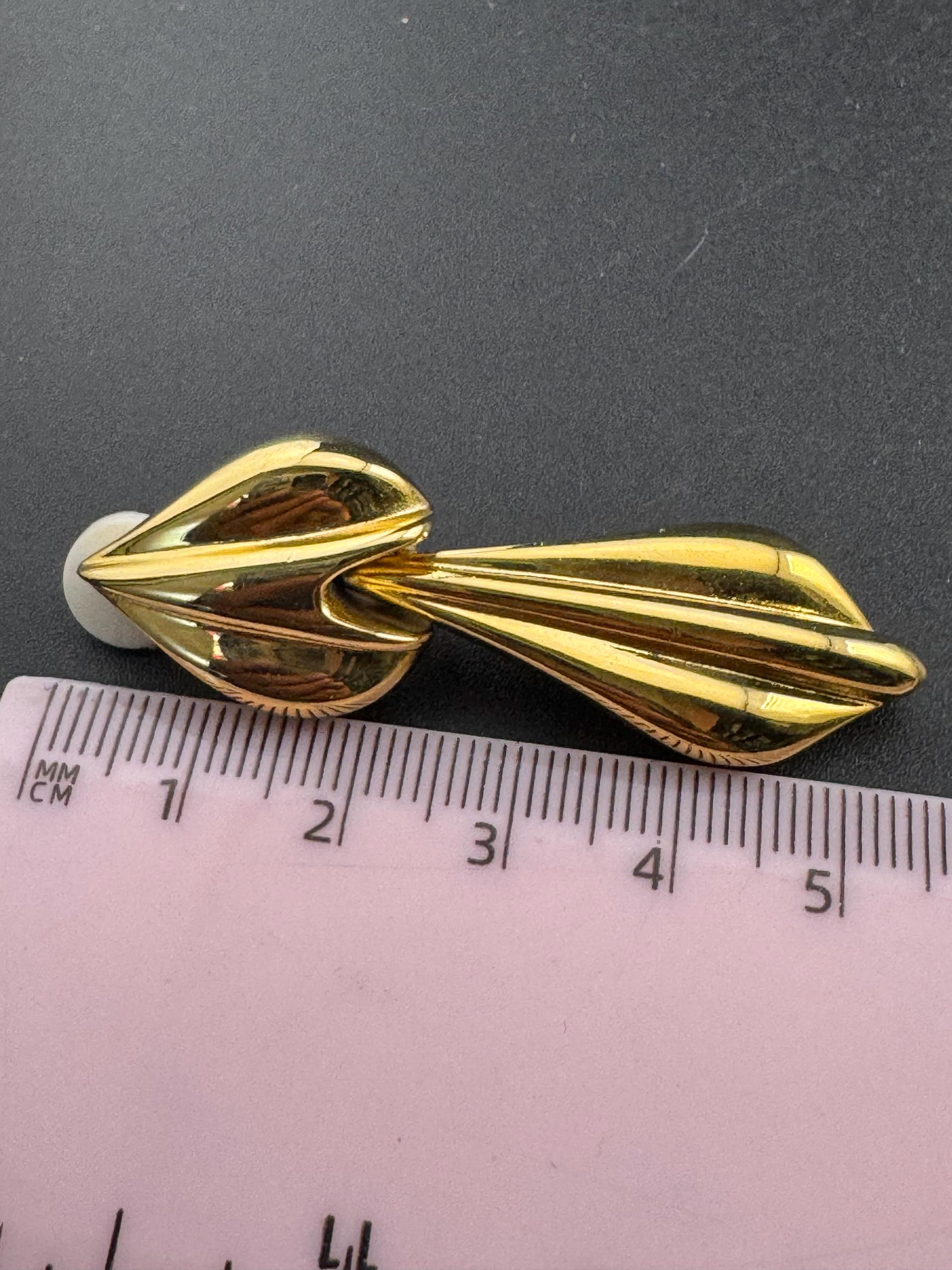 Vintage 80s high gloss slim gold tone door knocker dangly clip on earrings