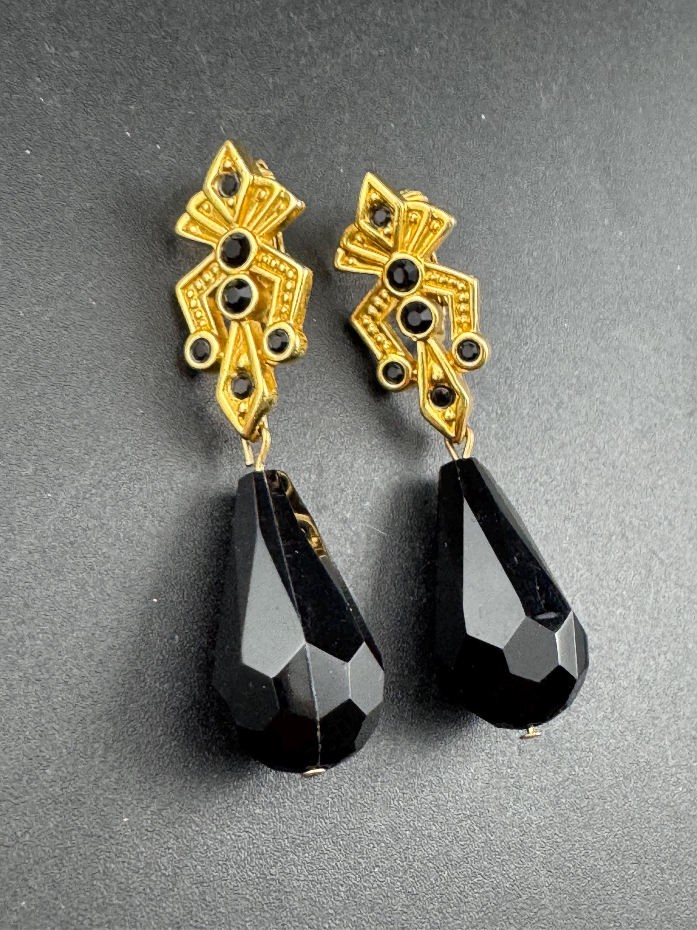 Vintage black acrylic faceted teardrop diamanté clip on earrings, gold tone