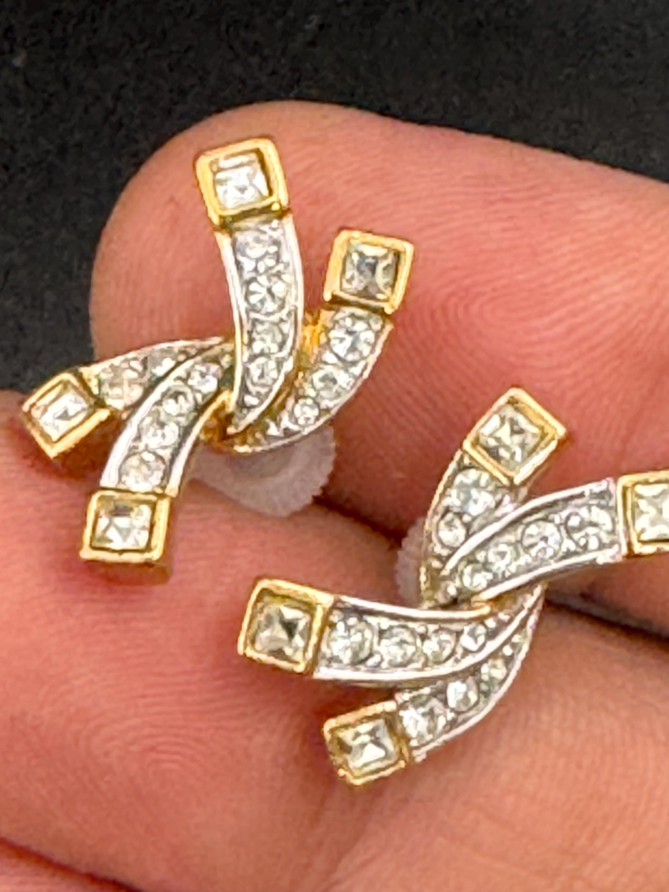 イギリス ヴィンテージ 希少 ブローチ A&S アシンメトリーリボン 968 A&S/Attwood and Sawyer（アトウッド＆ソーヤー）☆リスのヴィンテージ