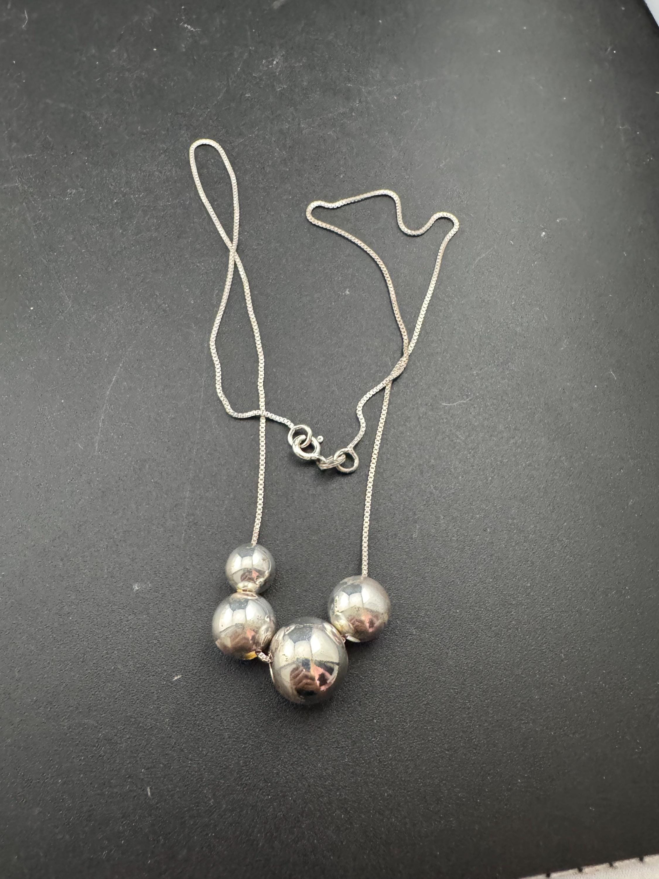 Plain simple 925 Sterling silver ball bead chain necklace 5.2 gm 46cm