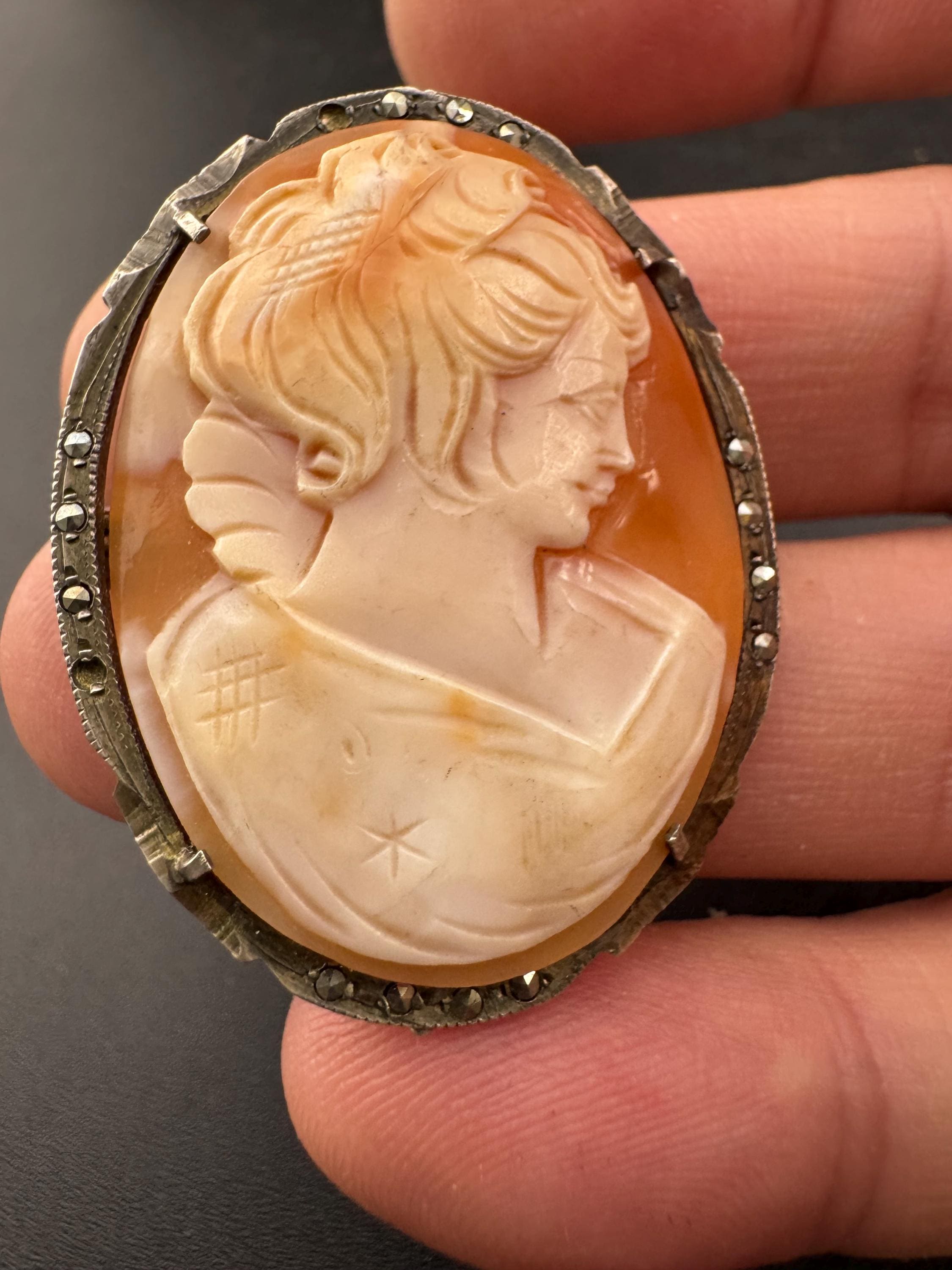 Vintage 925 sterling silver antique carved cameo brooch with marcasite