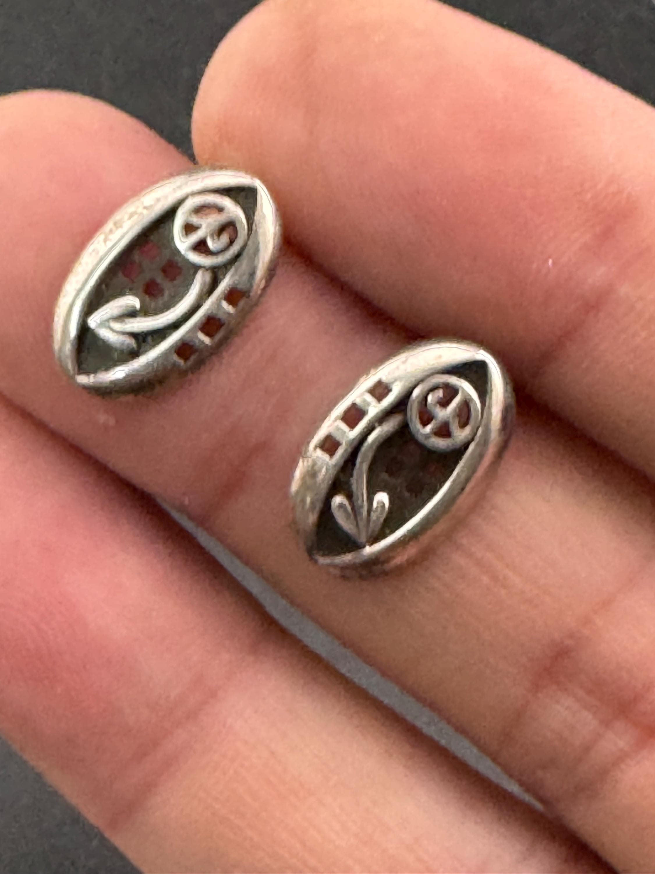 Retro Art nouveau 925 silver rennue nackuntosh style stud earrings
