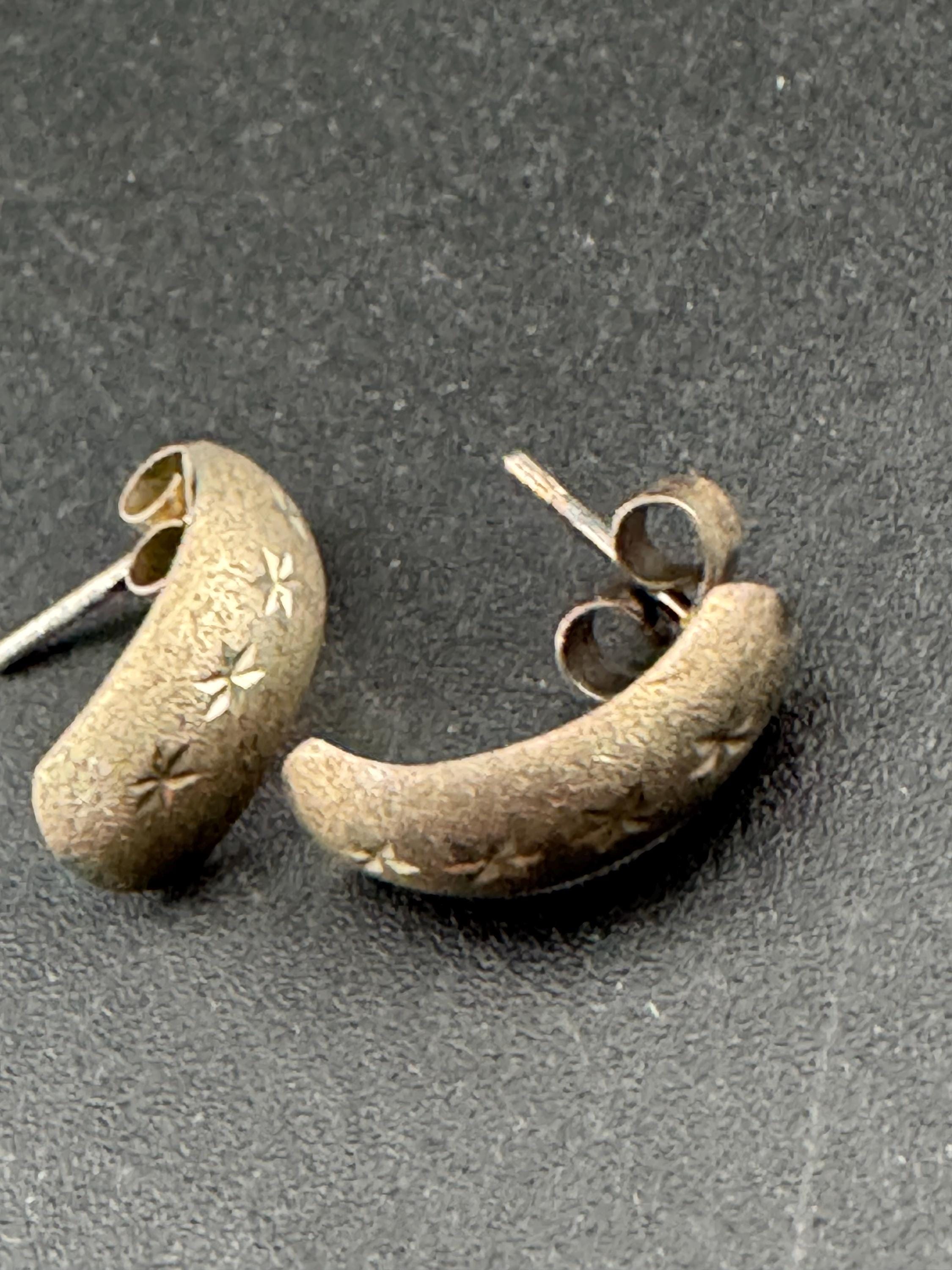 1970s sterling silver modernist star etched pierced half hoop earrings 925