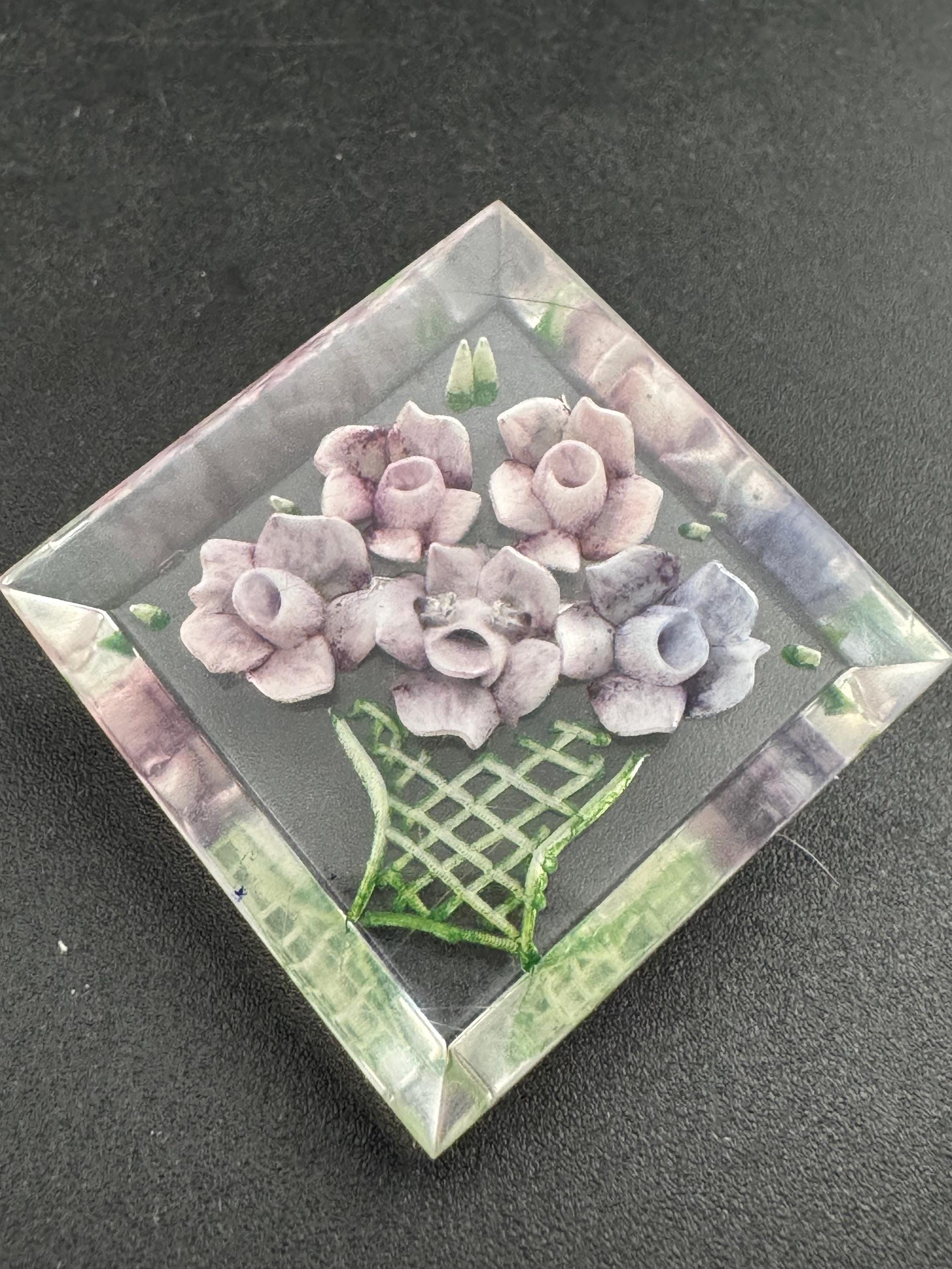 1940s lucite reverse carved lilac purple floral flower brooch early plastic perspex 3.5cm
