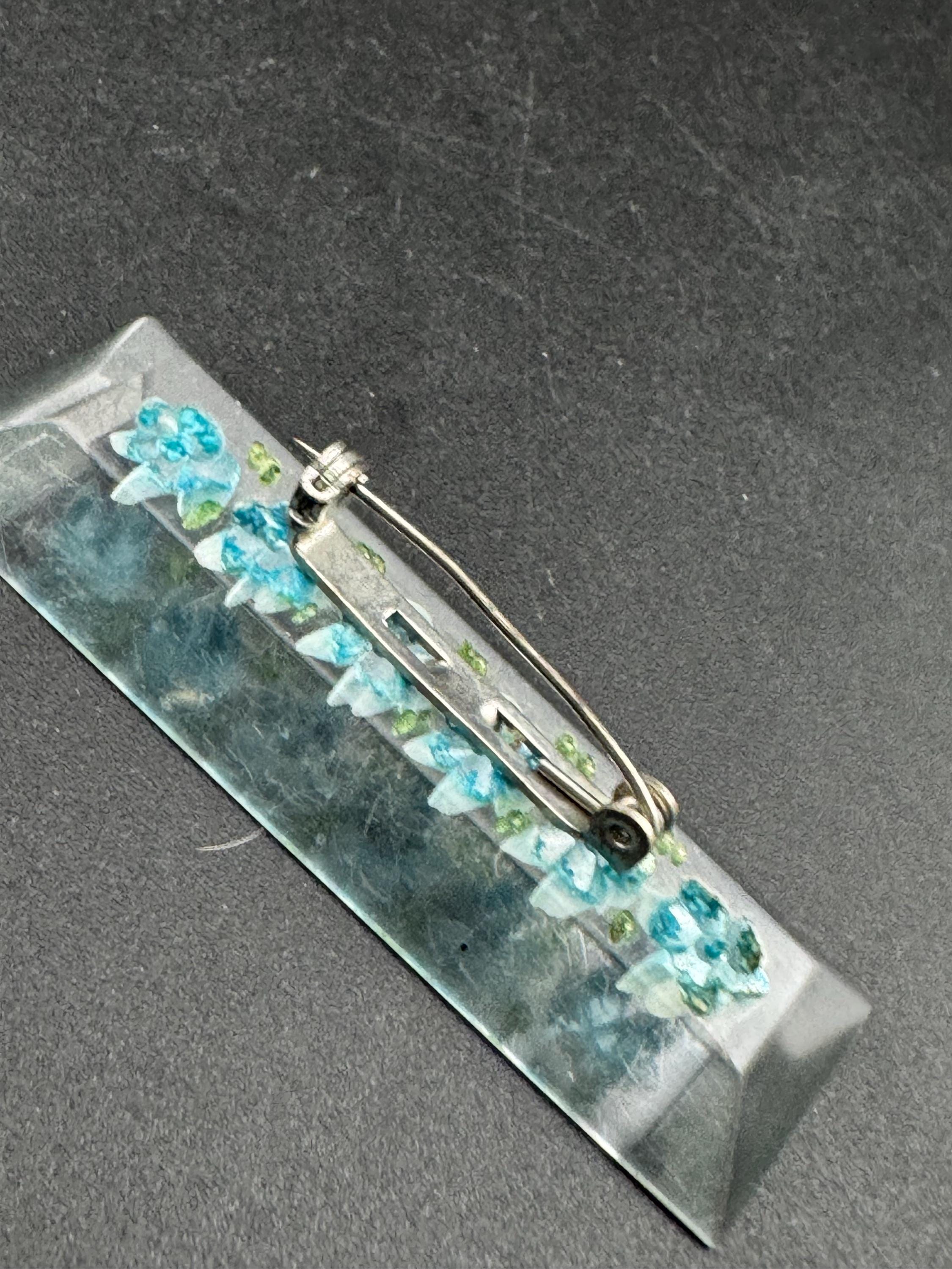 1940s lucite reverse carved blue floral flower brooch early plastic perspex