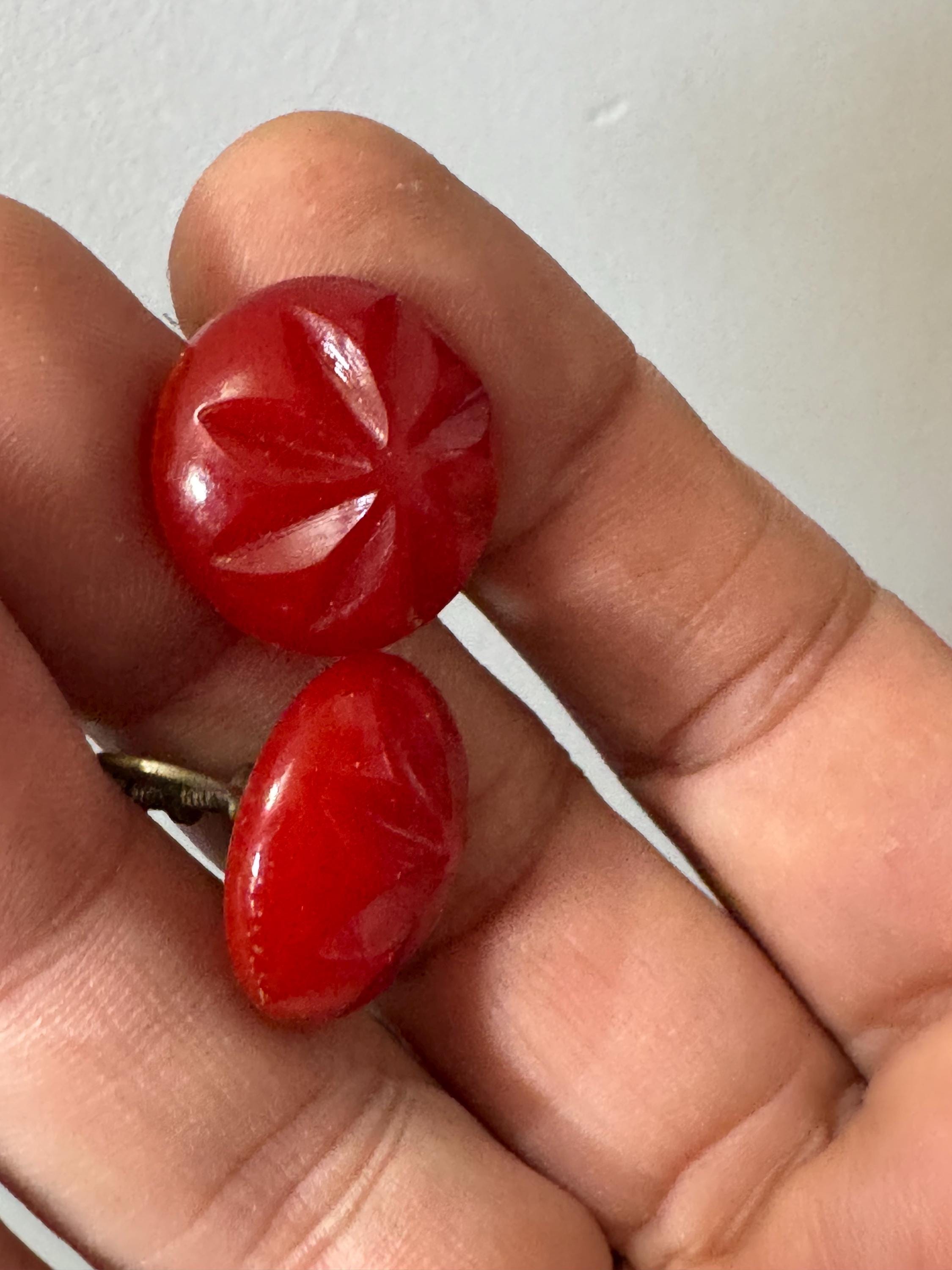 vintage 2cm red textured plastic button disc domed stud clip on earrings, screw back fittings