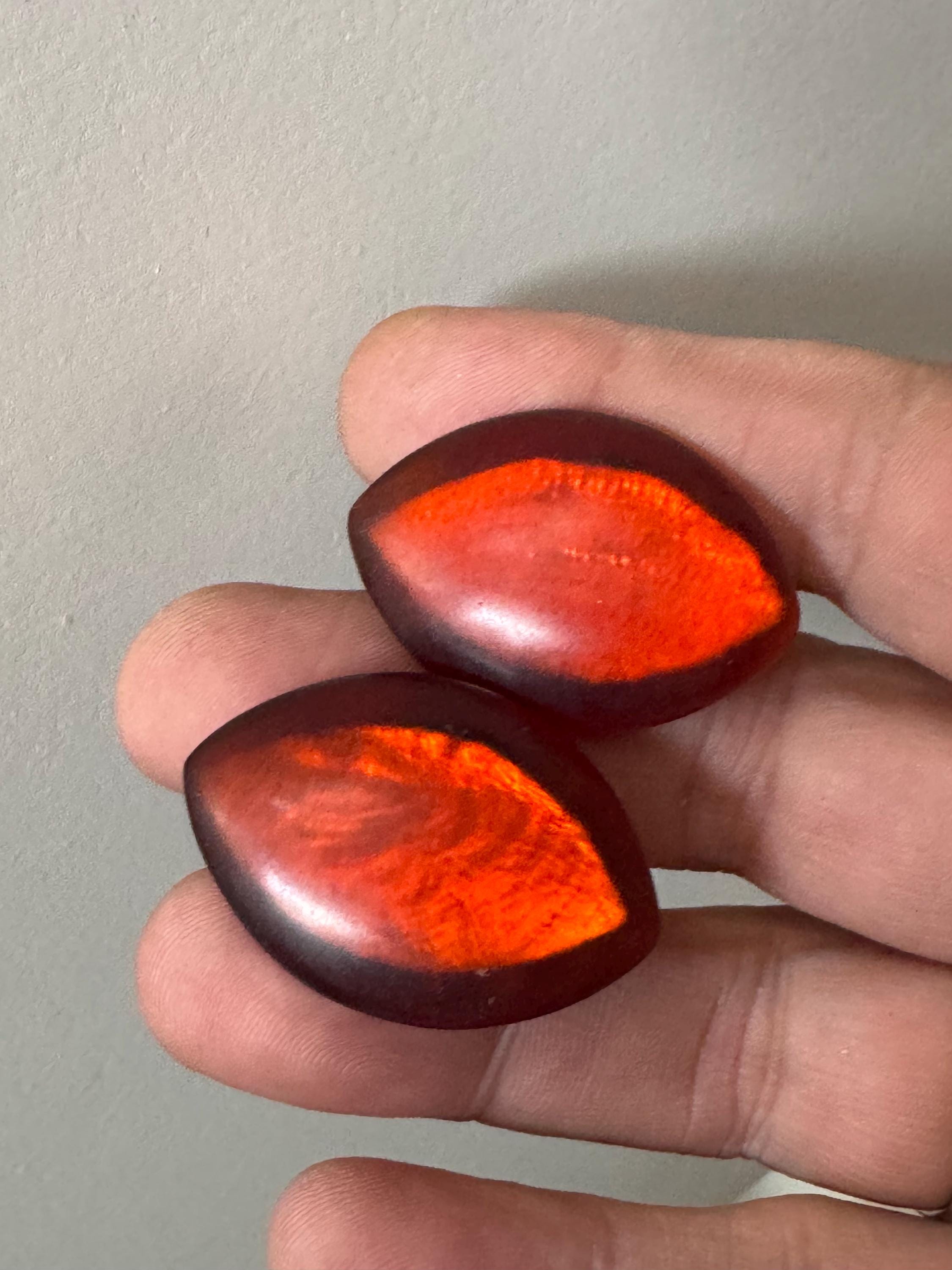 vintage 4cm oversized dark orange brown plastic chunky stud clip on earrings