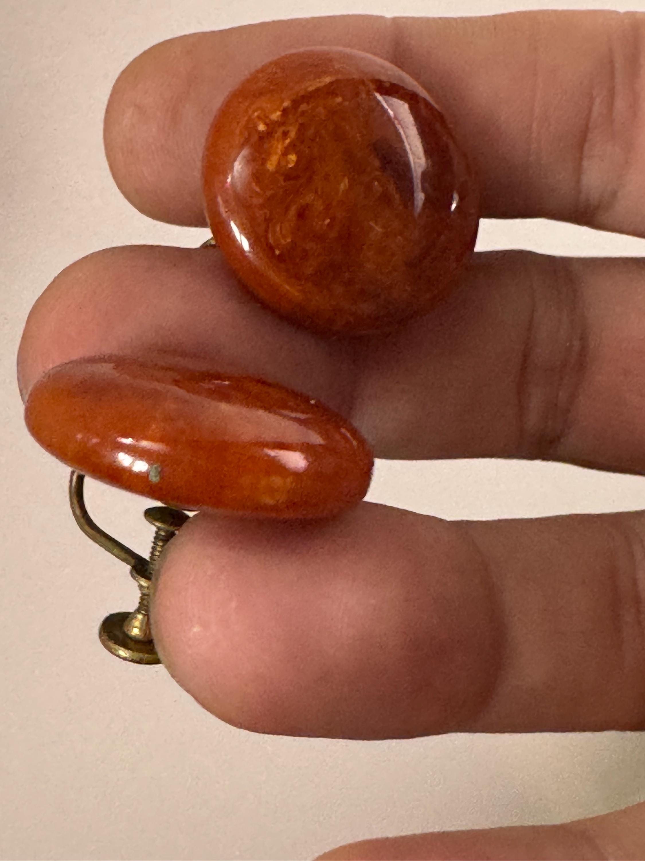 vintage 2.5cm dark orange brown plastic screw back stud clip on earrings