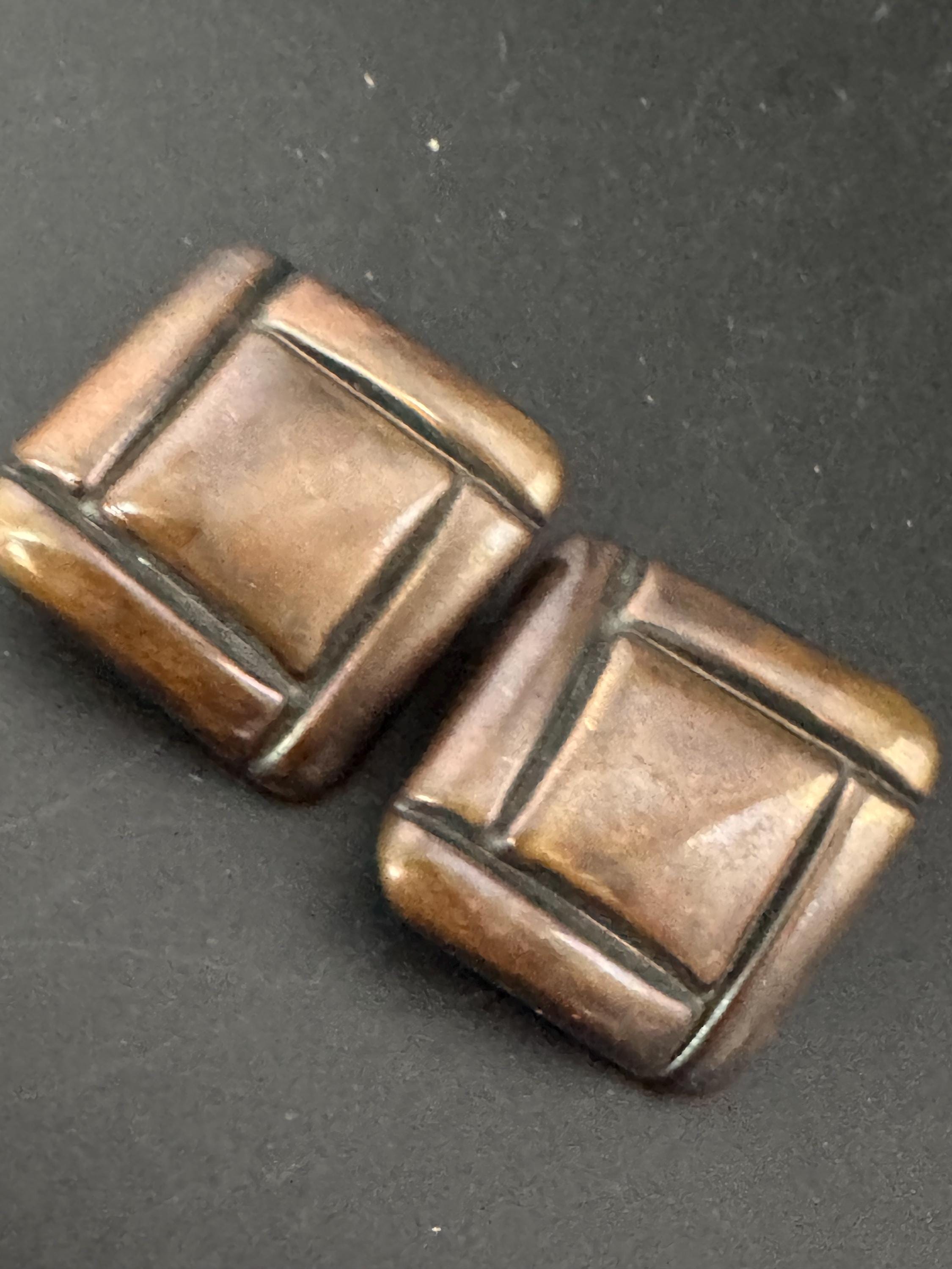 vintage 3.5cm warm brown plastic square stud clip on earrings