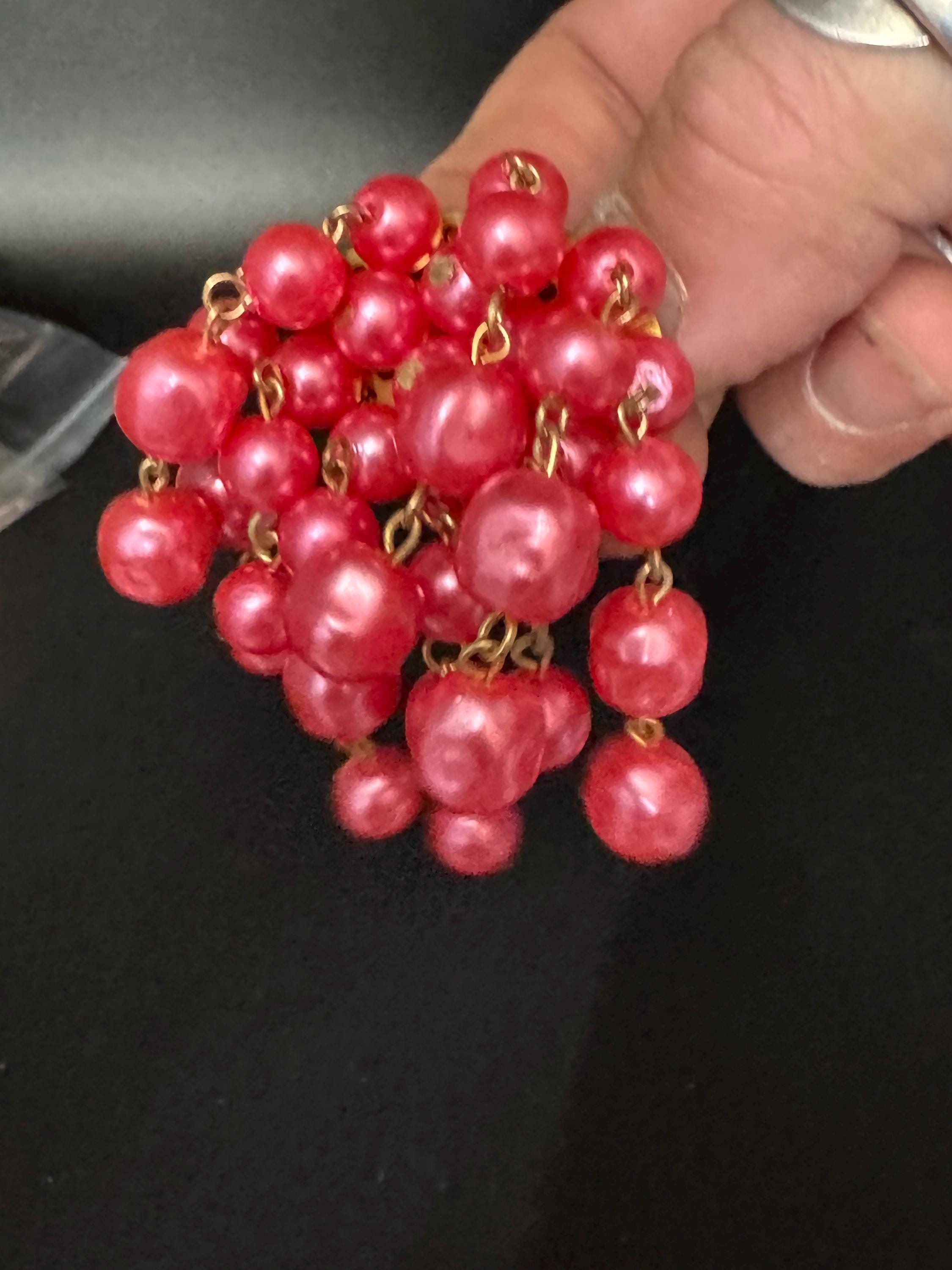 Vintage Waterfall pink pearl plastic beaded waterfall cascade Brooch