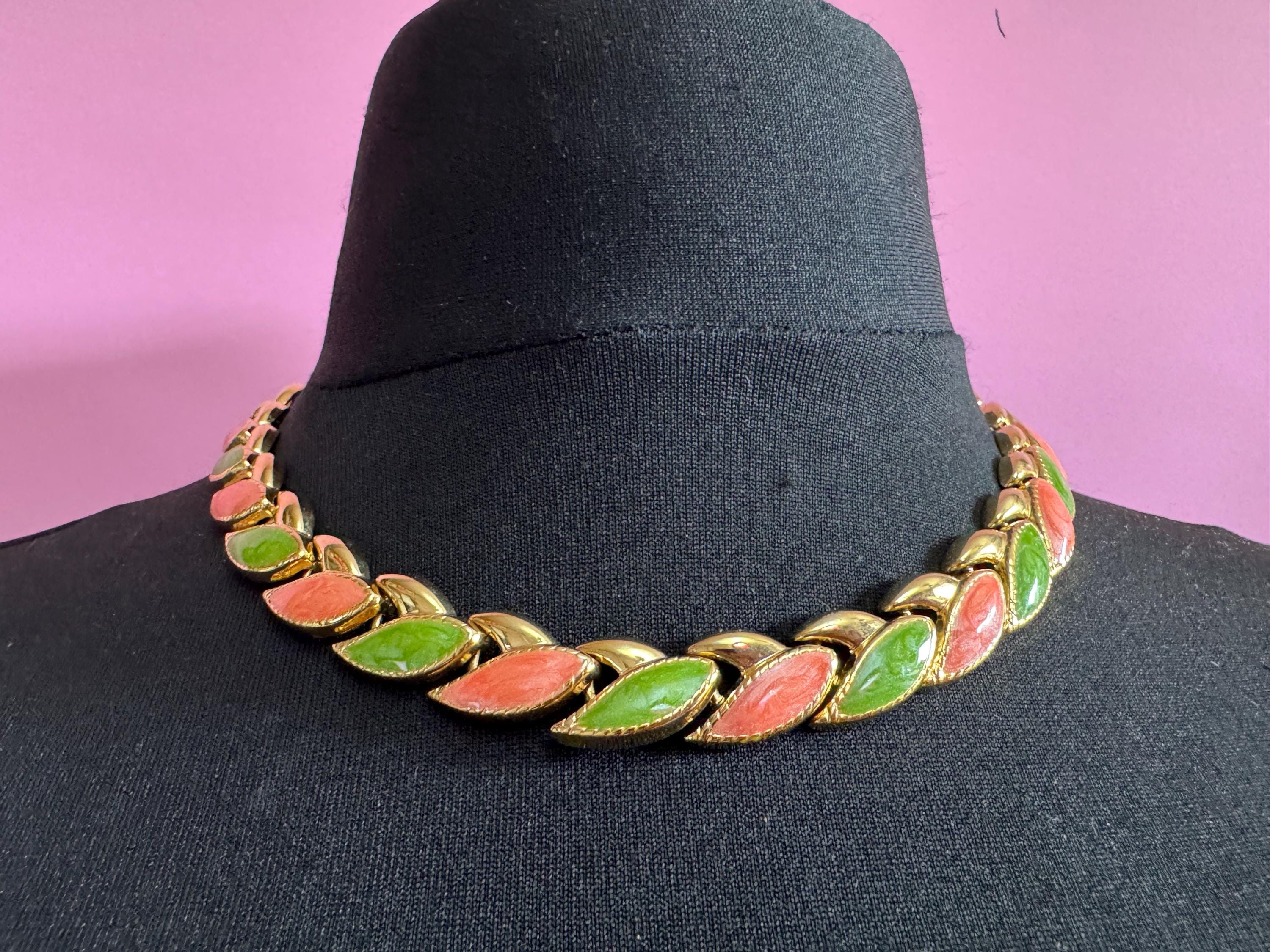 vintage lightweight gold tone embossed pink and lime green enamel choker necklace