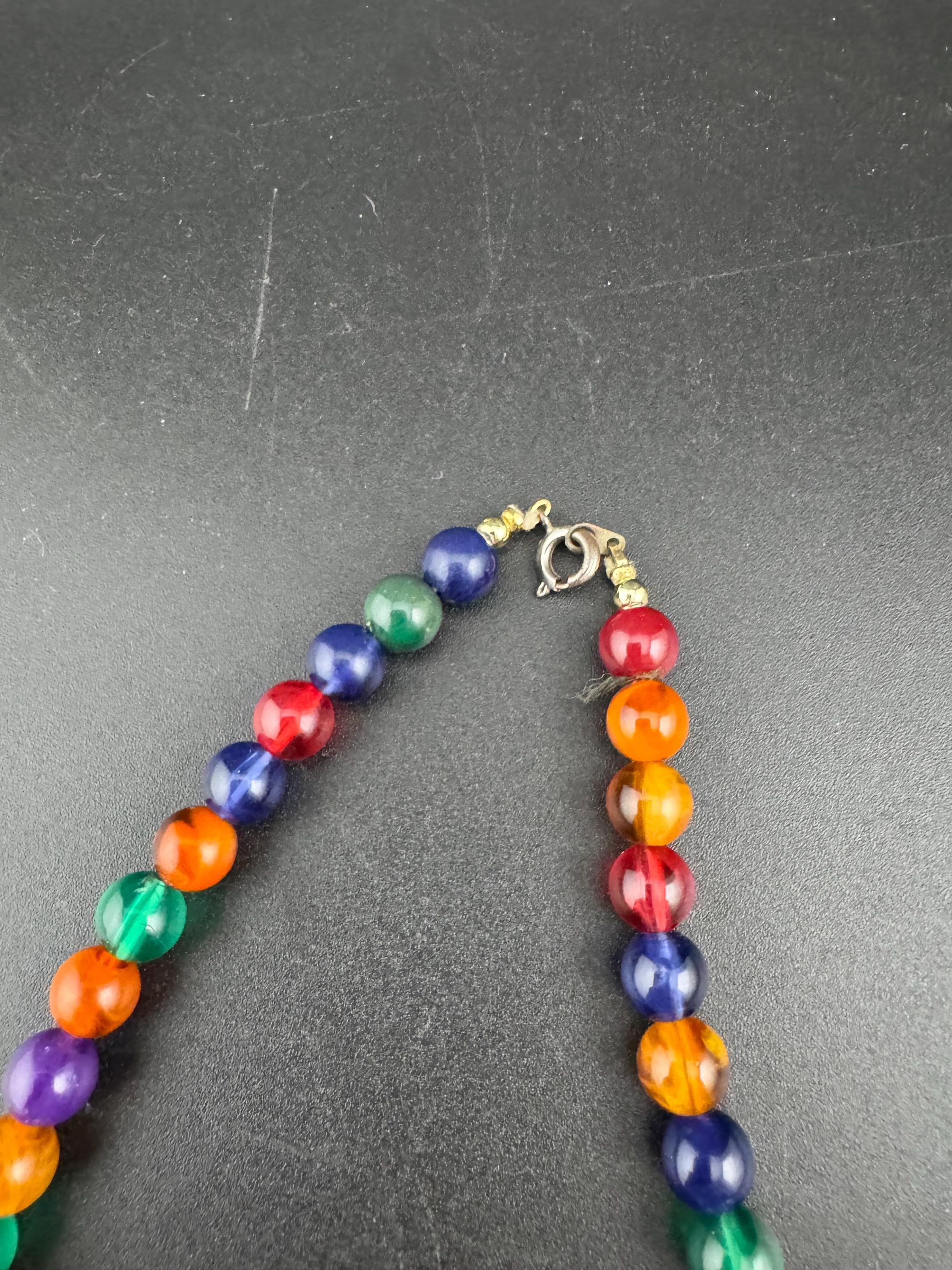 Vintage green purple brown and gold plastic beaded lucite collar necklace 47cm, fabulous!