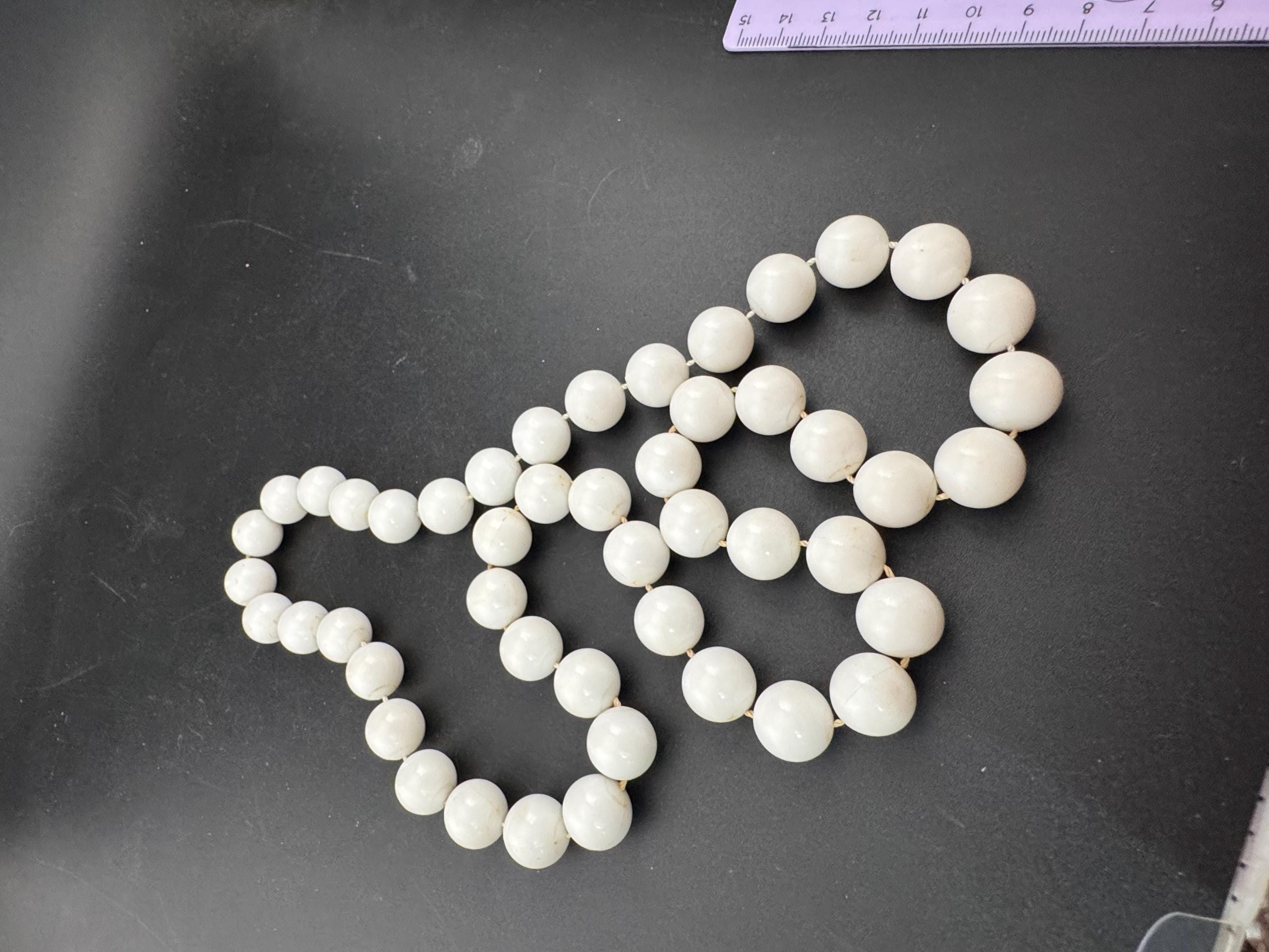 Vintage chunky white plastic beaded long necklace 74cm