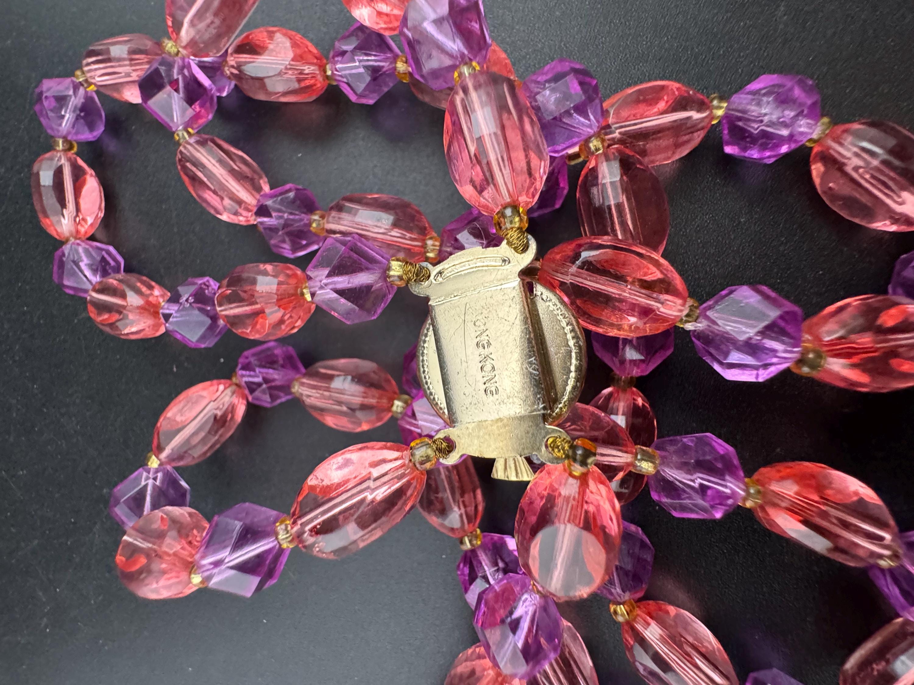 HONG KONG Vintage 1960s pink purple plastic faceted beaded Multistrand necklace 46cm