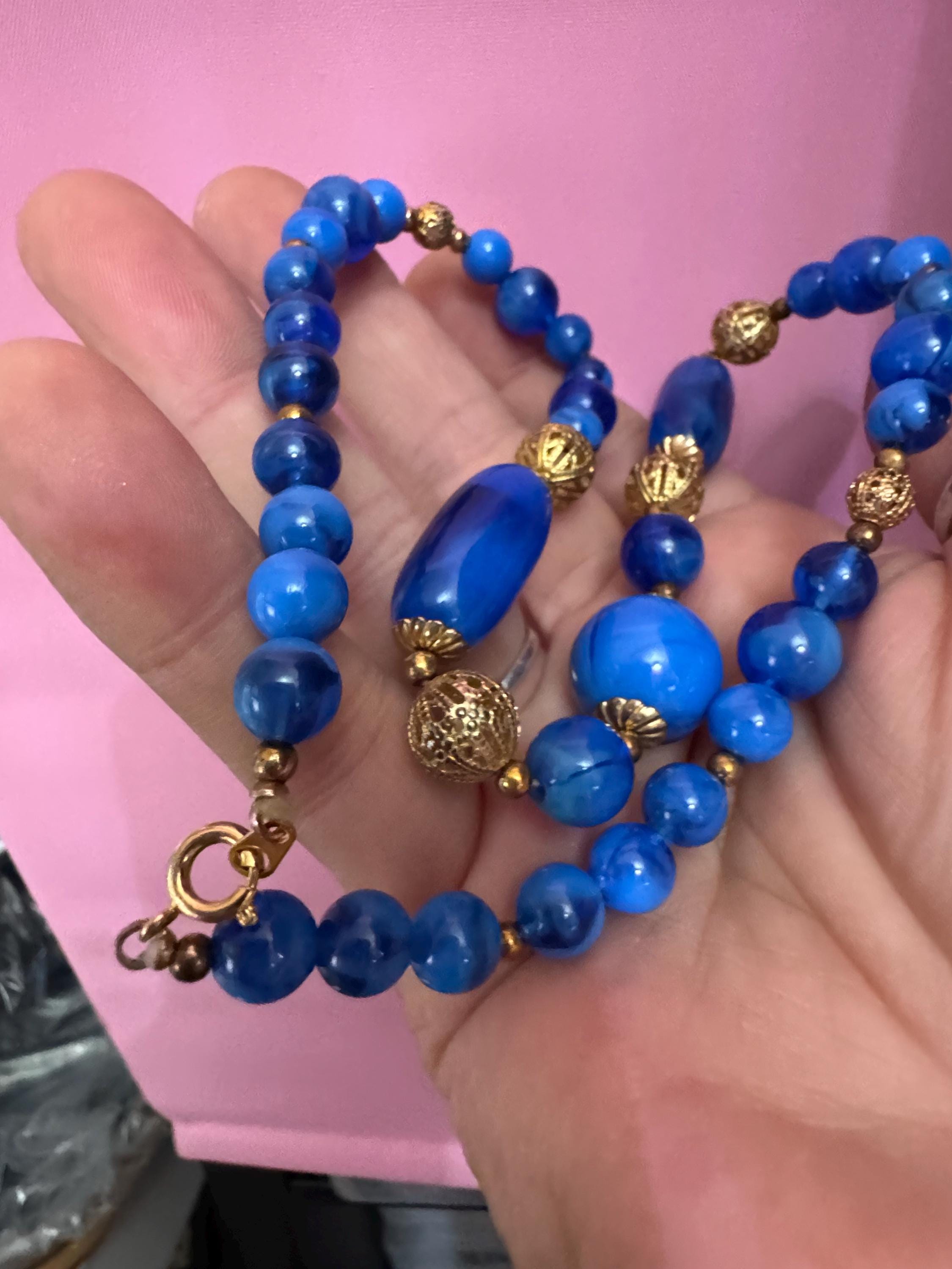 Retro 1980s vintage 47cm bright blue and gold plastic beaded necklace