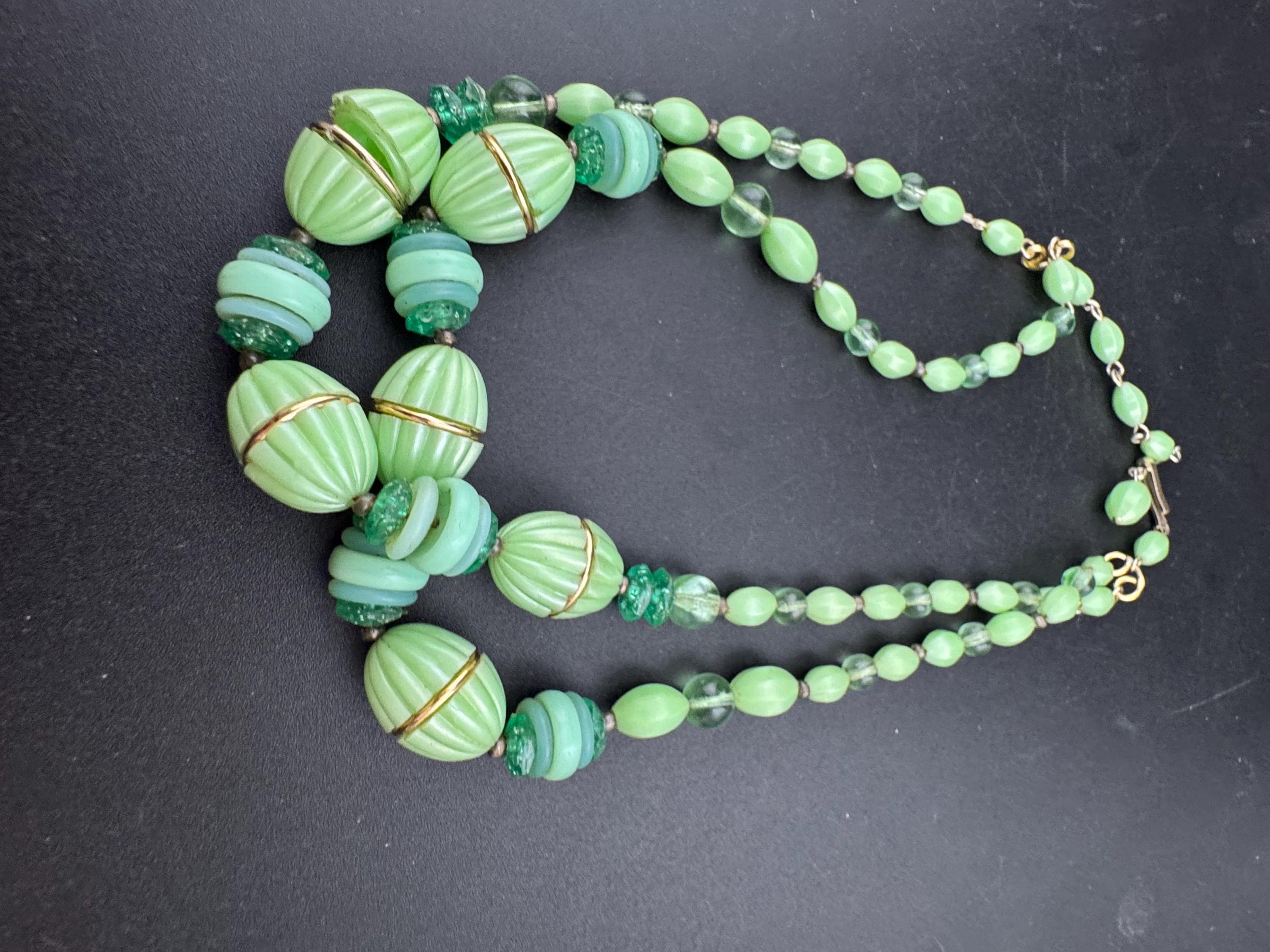 Vintage art deco geometric light green beaded Multistrand necklace 38-43cm