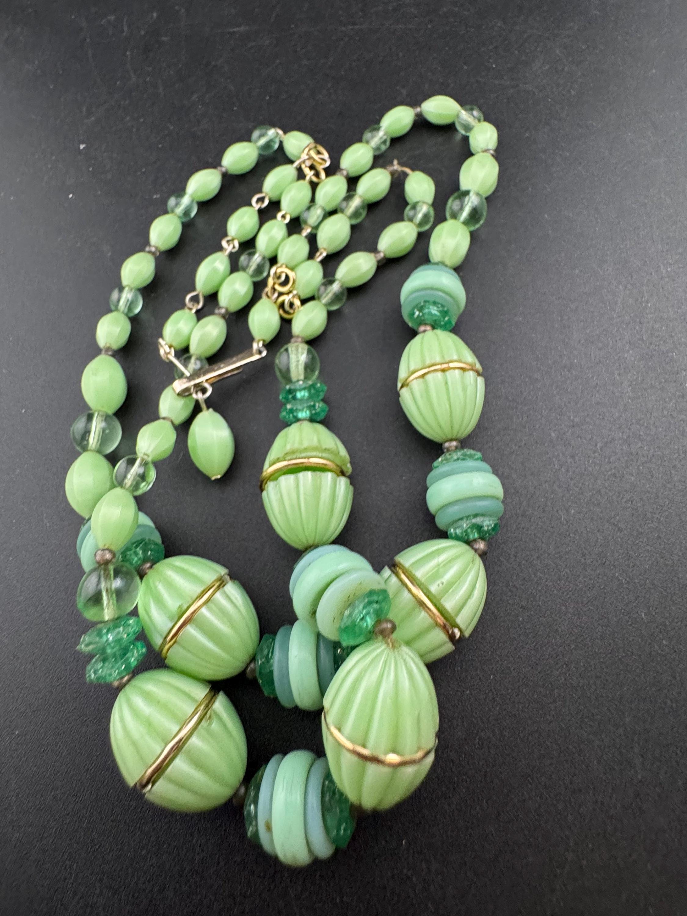 Vintage art deco geometric light green beaded Multistrand necklace 38-43cm