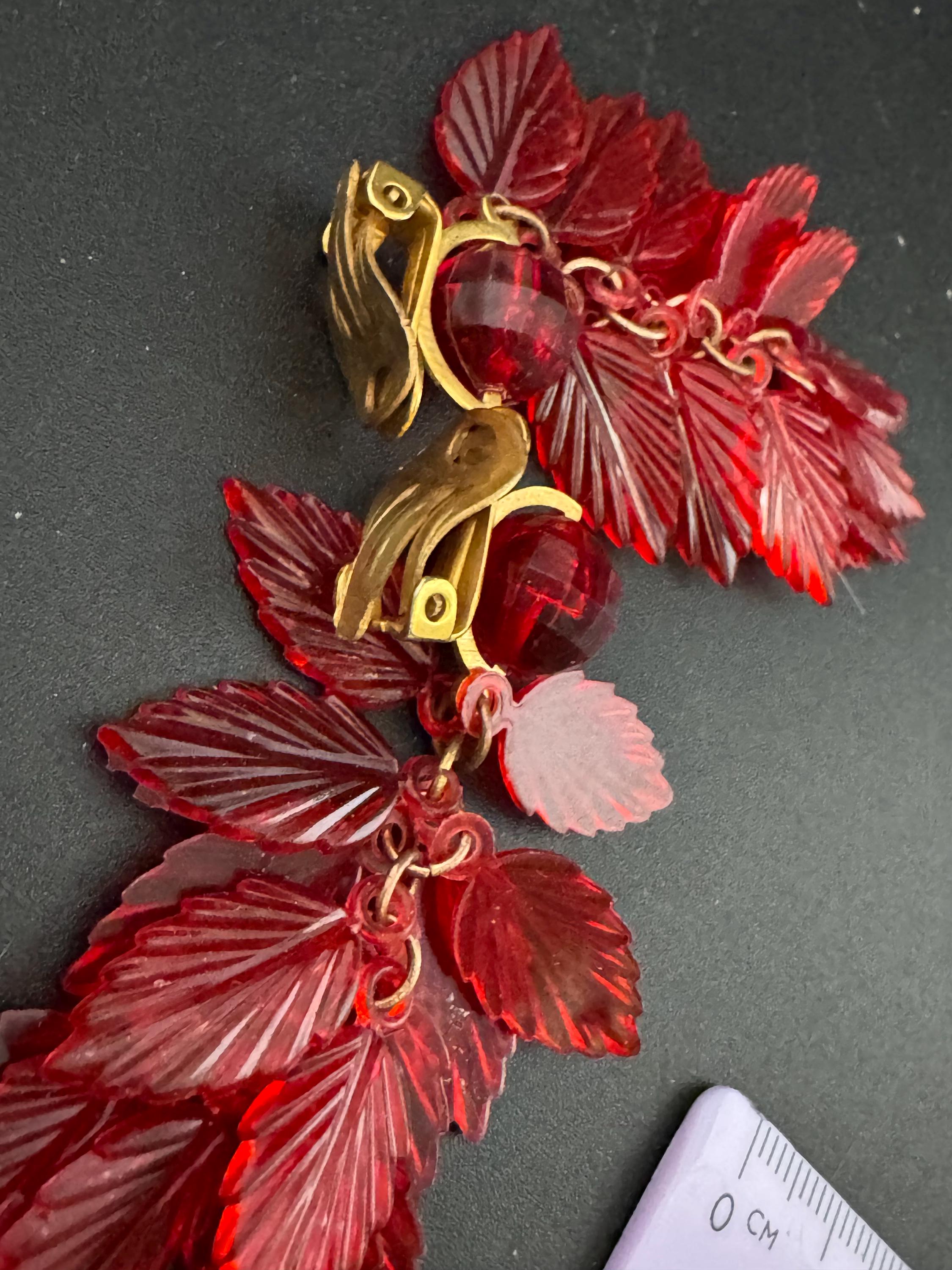 Vintage dark red plastic beaded Cluster Clip On waterfall drop leaf Earrings 7cm