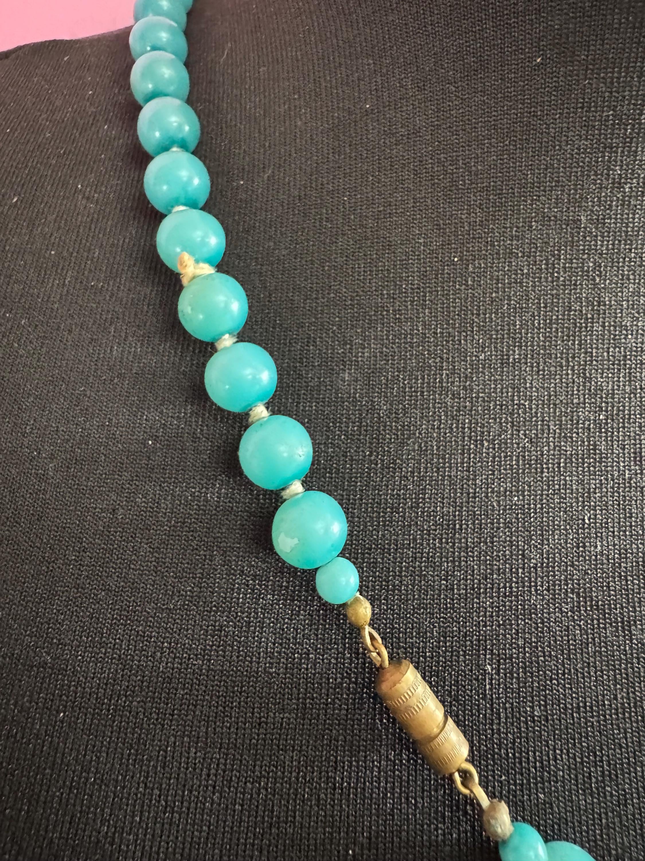 Mid century long length jade green beaded necklace with gemstone glass beads 62cm, knotted