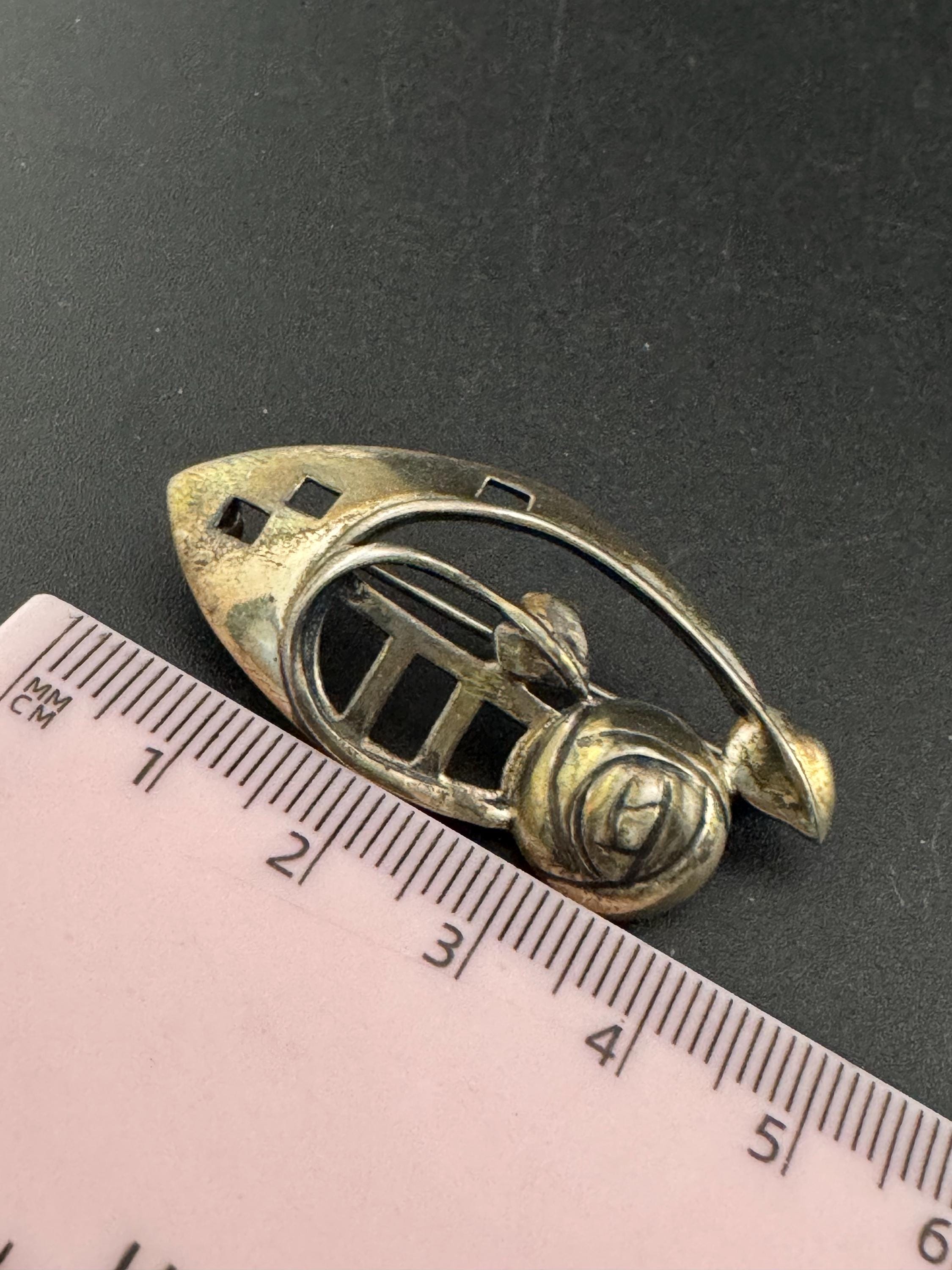 Kit Heath 1996 Sterling silver 925 art nouveau Rennie mackintish style floral Brooch 4cm