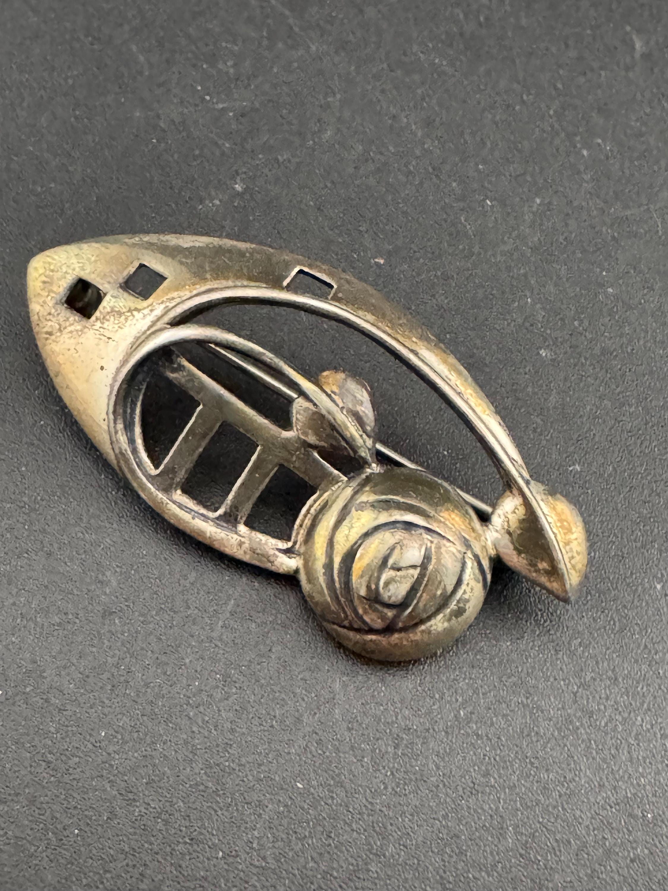 Kit Heath 1996 Sterling silver 925 art nouveau Rennie mackintish style floral Brooch 4cm