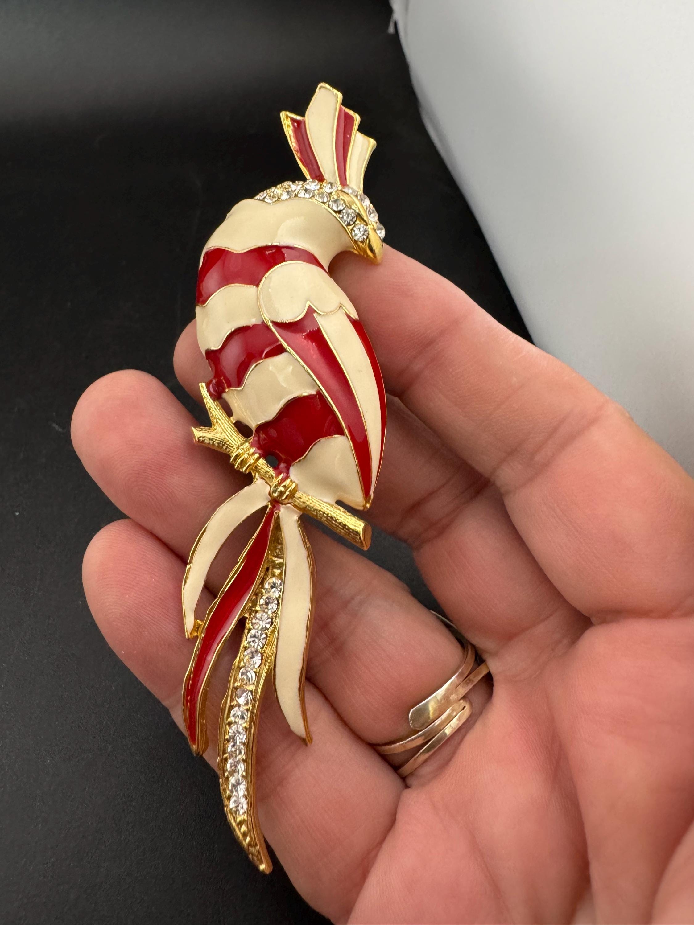 Vintage Tropical Parrot Brooch: Diamanté Enamel Gold Tone, 1980s