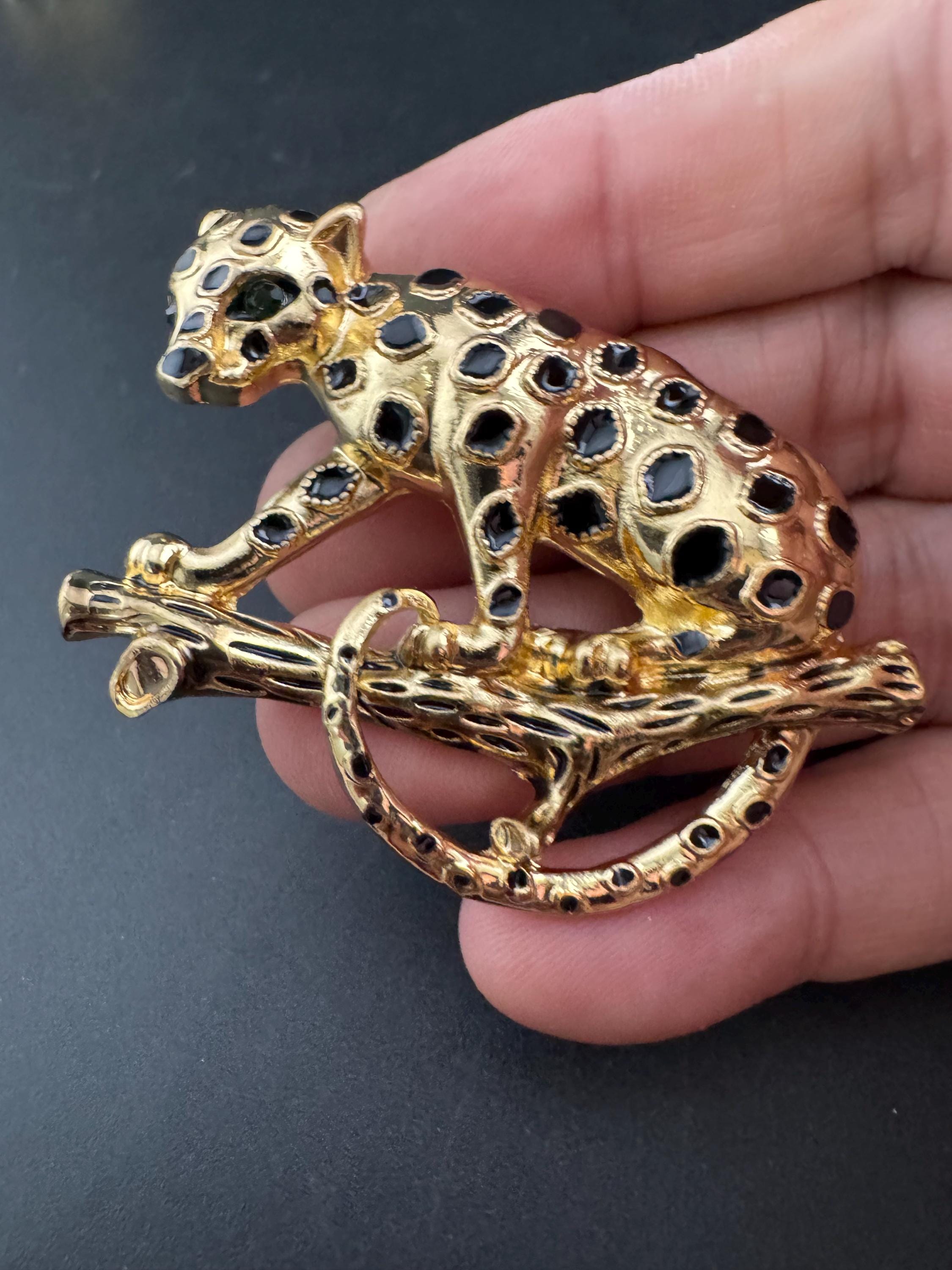 Black enamel gold tone Big Cat leopard on a branch brooch for coat