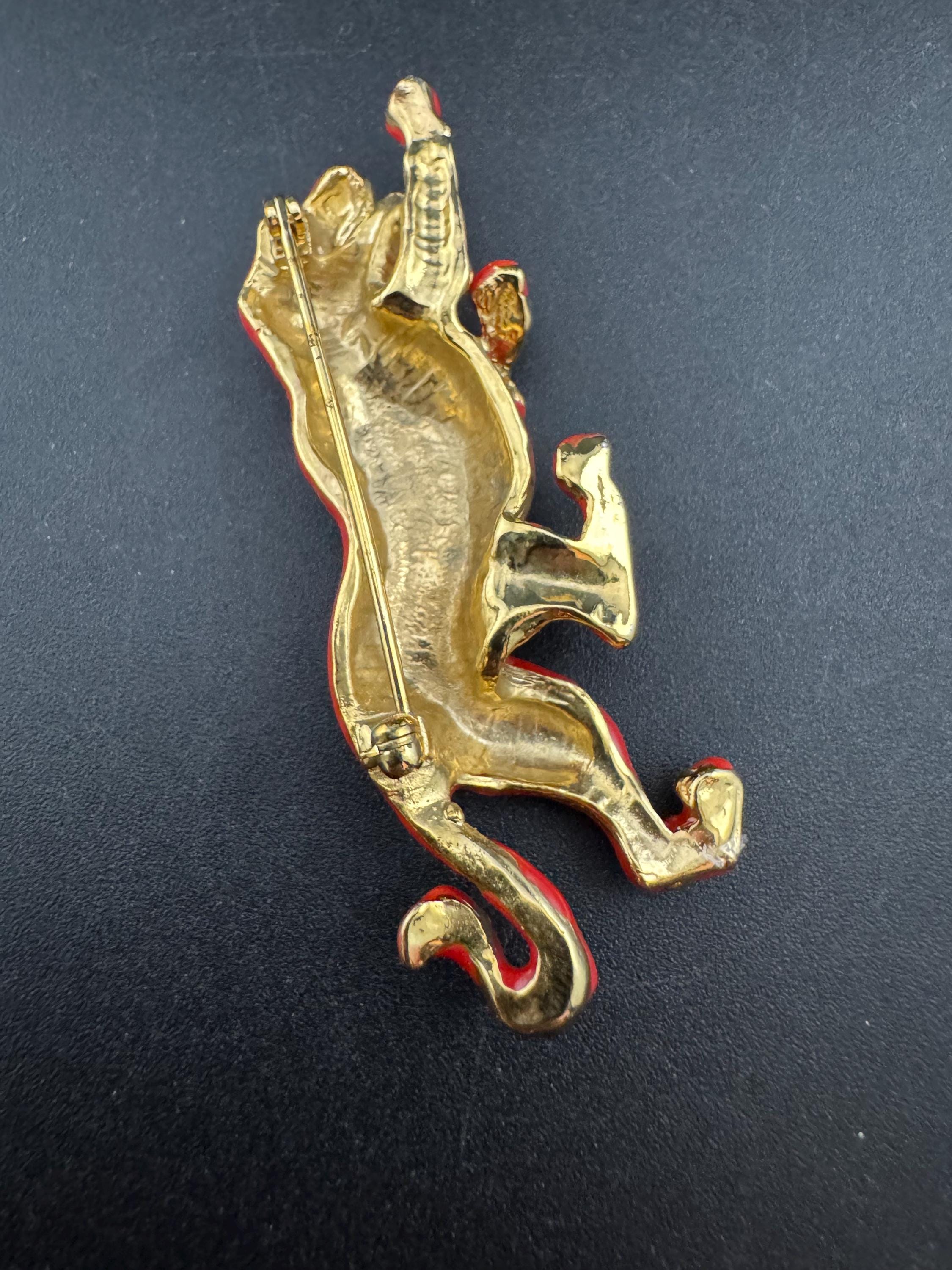 Bright red enamel Big Cat spotty leopard brooch, gold tone, vintage 6cm