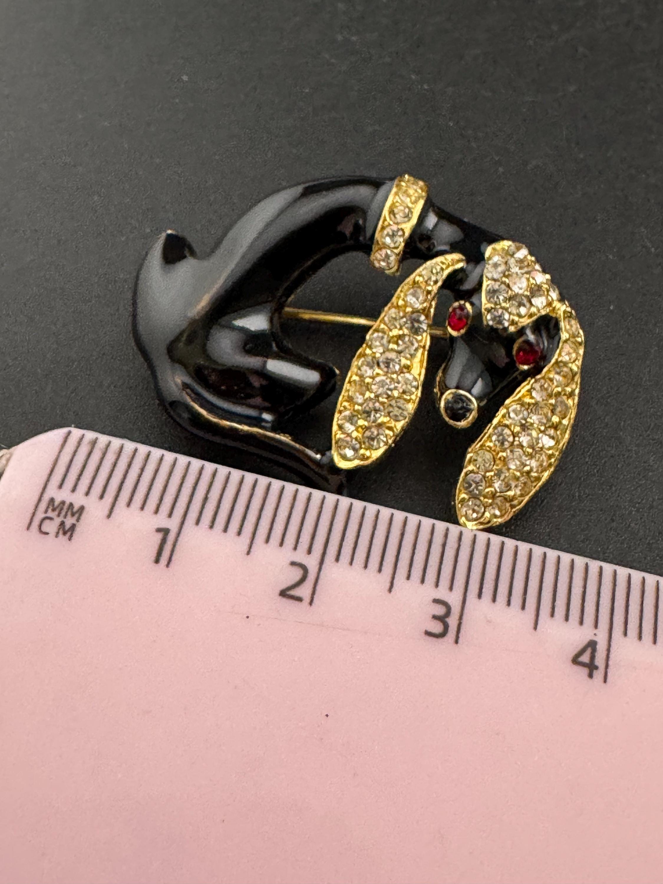 Vintage black enamel coear diamanté crystal novelty Dog Brooch, daschound