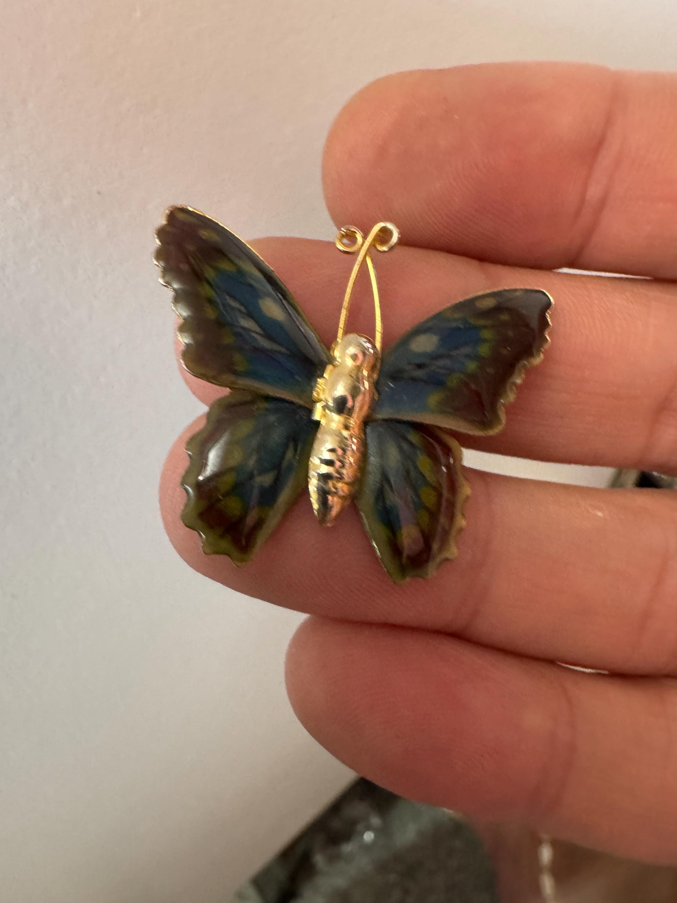 Vintage small gold tone brass blue brown enamel butterfly brooch pin