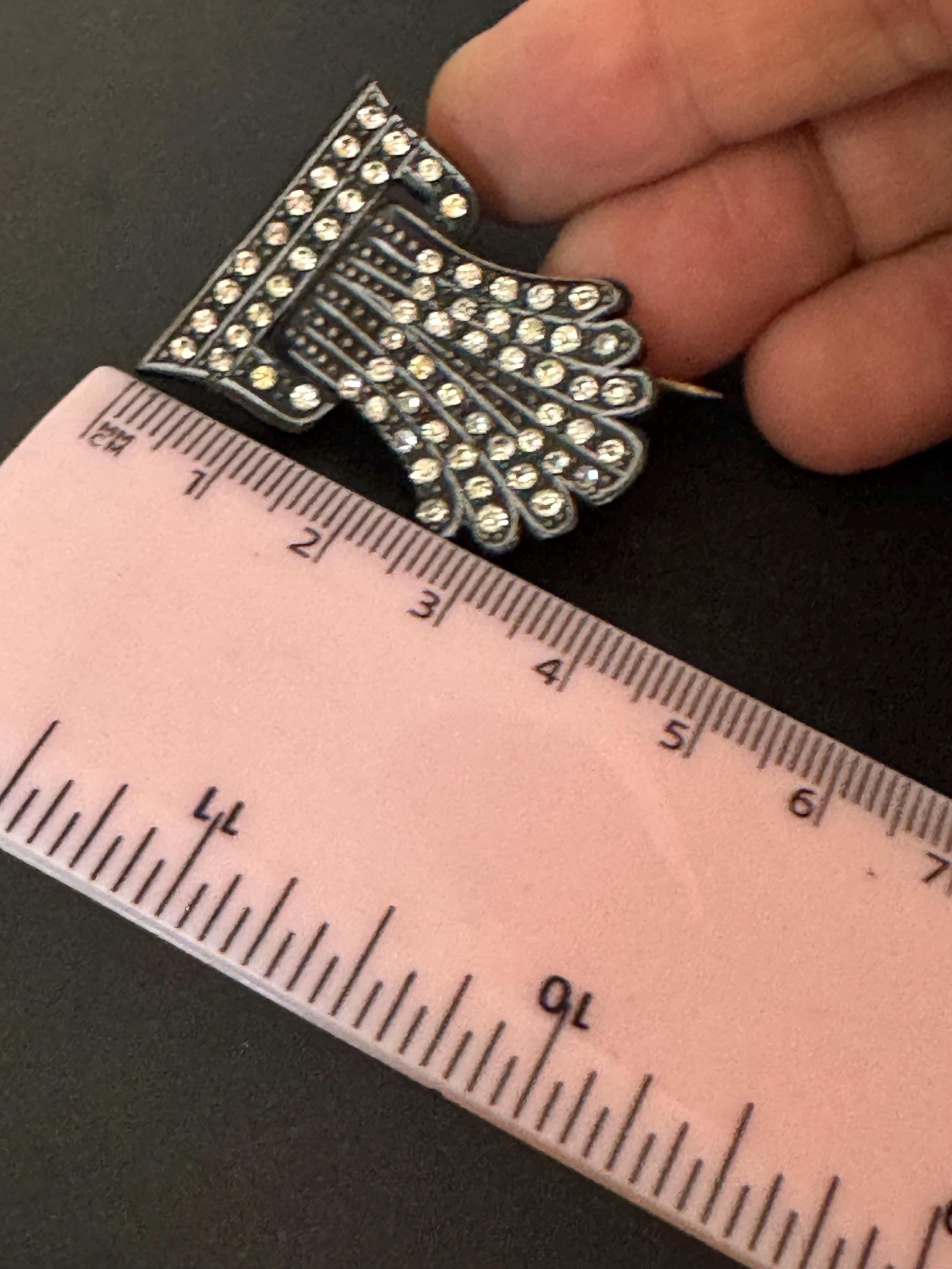 Art Deco hat flash pin diamanté paste black early plastic bakelite small 4cm