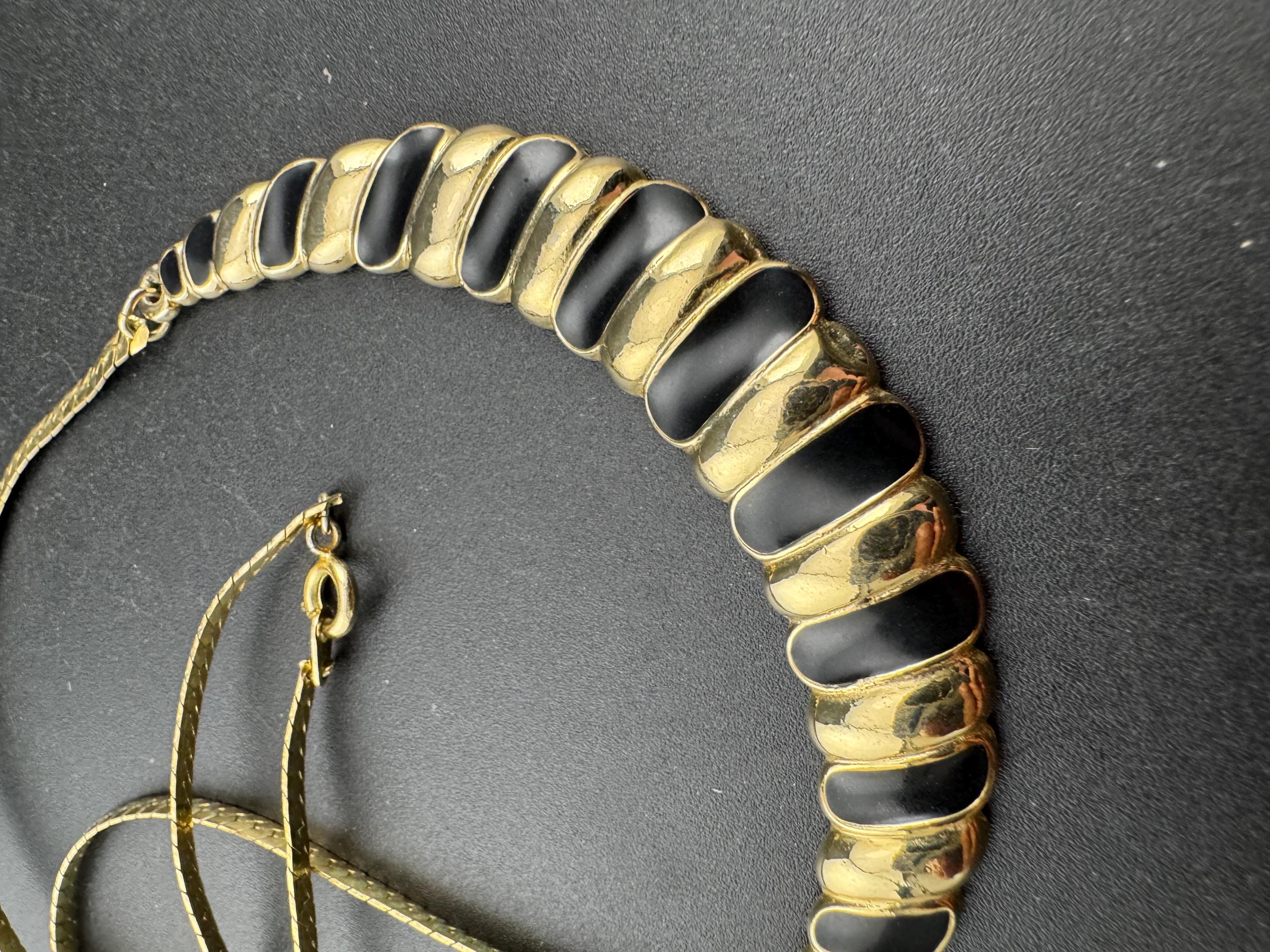 vintage striped gold tone wide black enamel statement flat chain chunky choker necklace