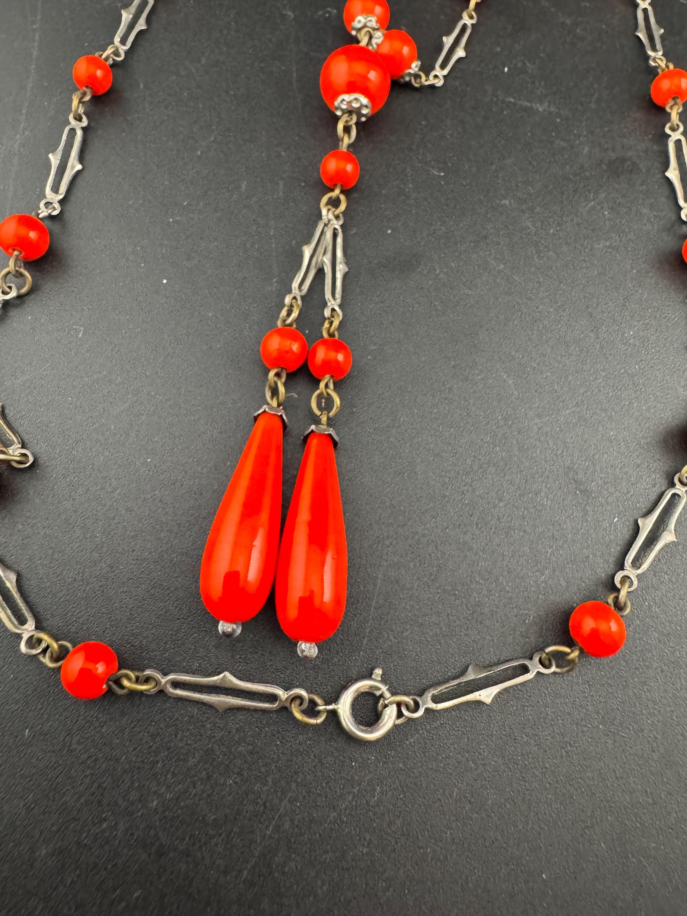 Antique Czech red teardrop glass beaded Art Deco lariat dropper necklace