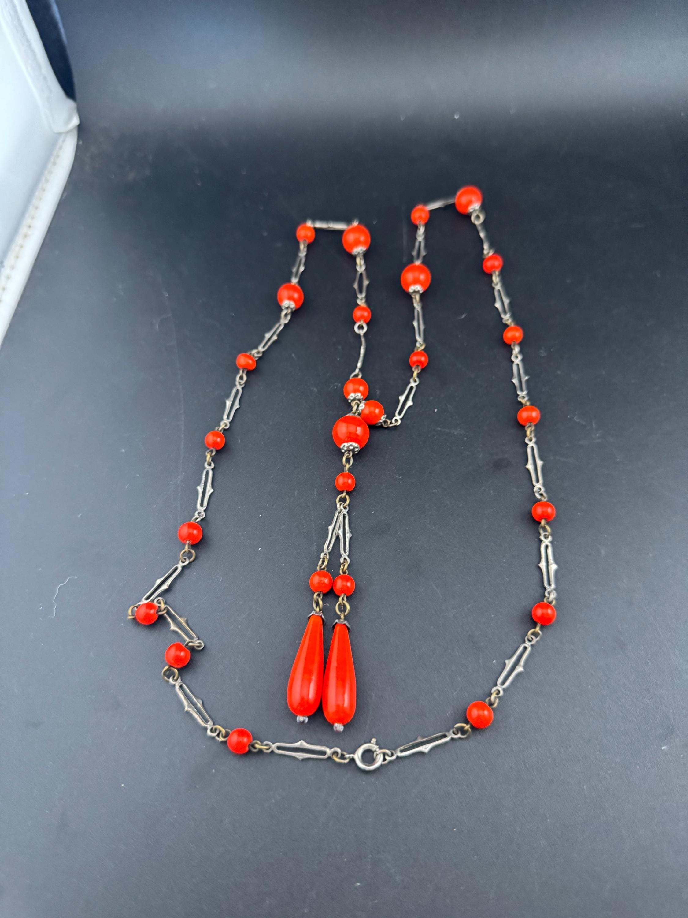 Antique Czech red teardrop glass beaded Art Deco lariat dropper necklace