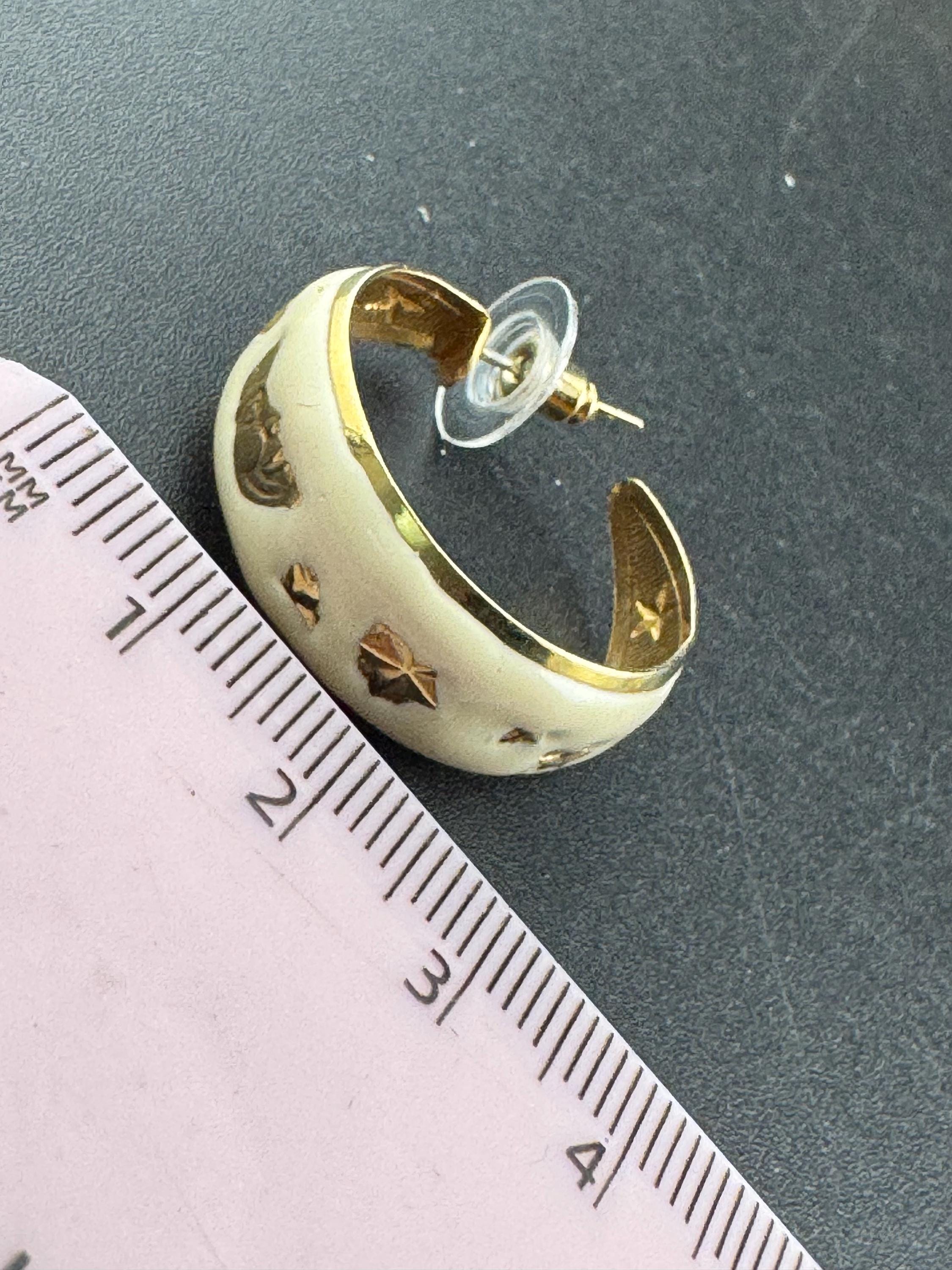 Retro 1980s classic cream enamel star and moon hoop pierced earrings