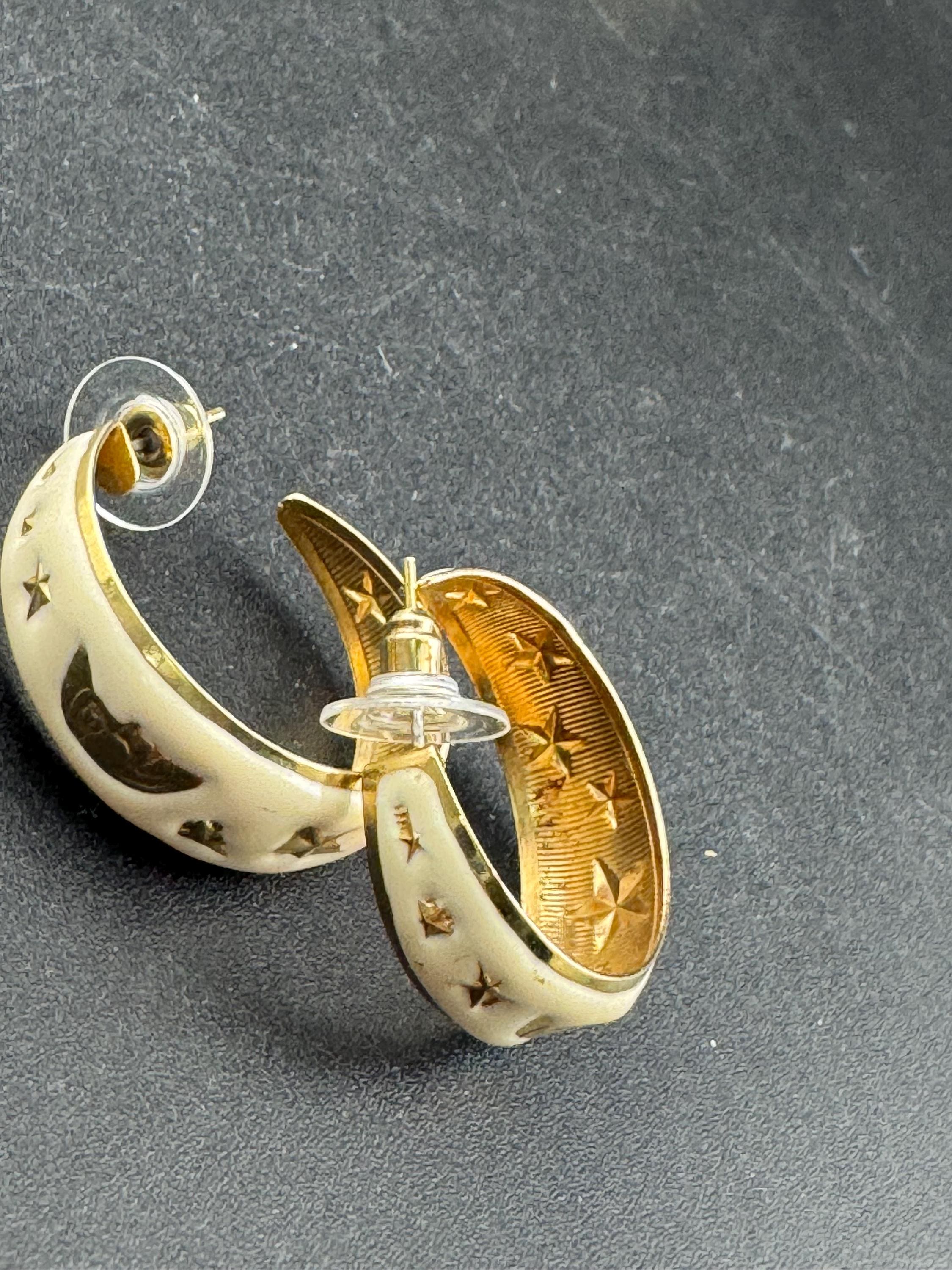 Retro 1980s classic cream enamel star and moon hoop pierced earrings