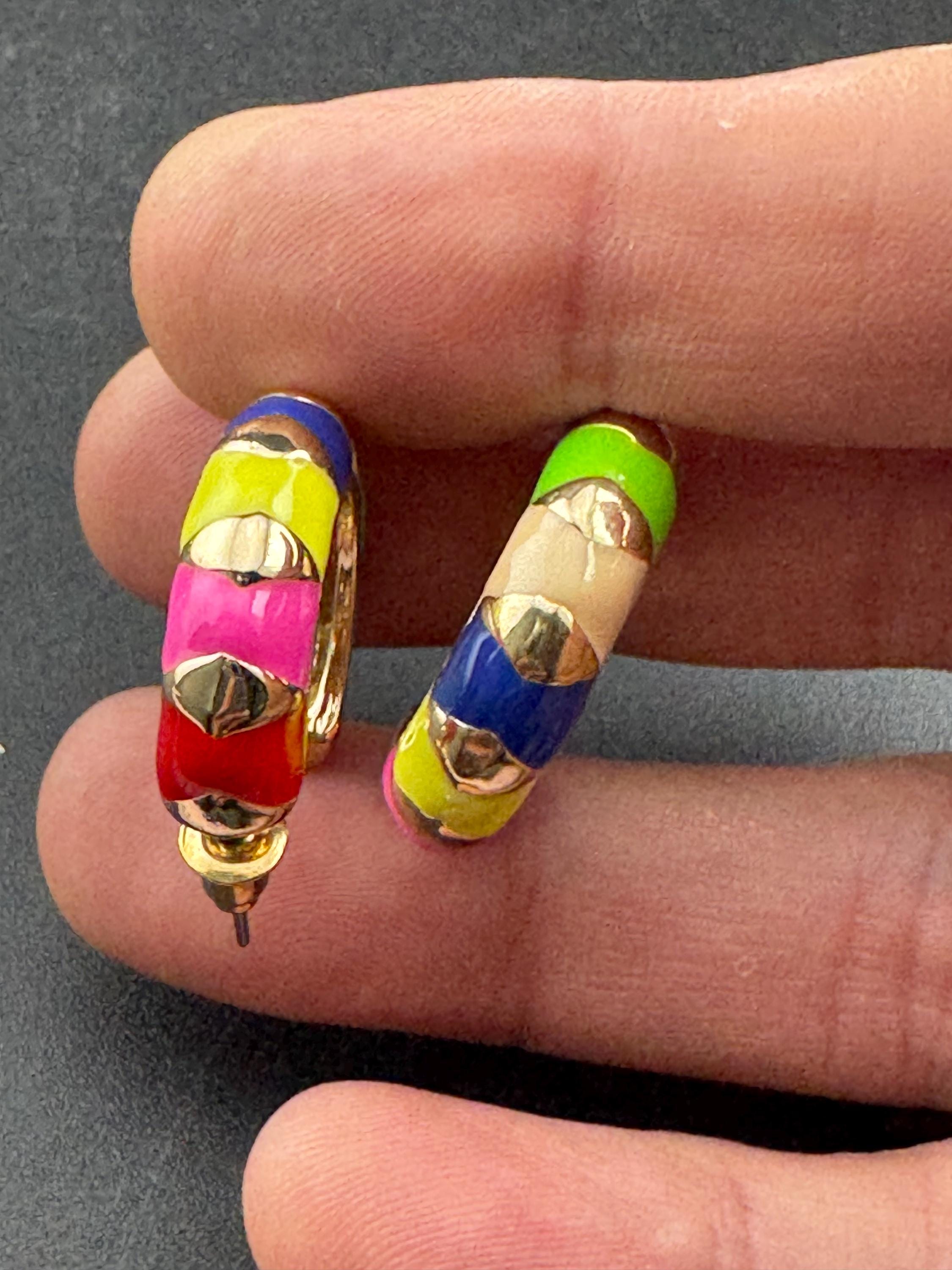 Vintage bright blue green red yellow enamel gold tone hoop pierced earrings